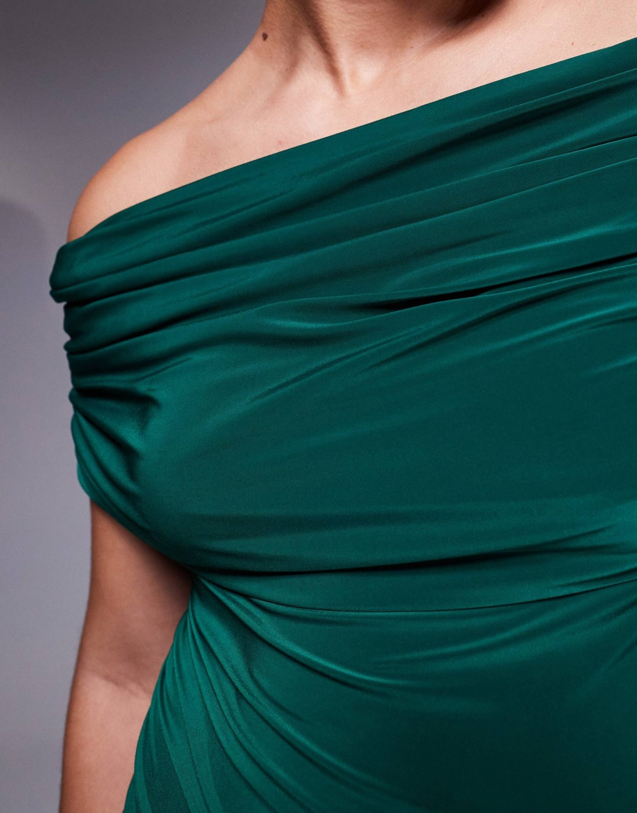 ASOS DESIGN Curve bandeau maxi dress with split in bottle green - ASOS Sample Sale