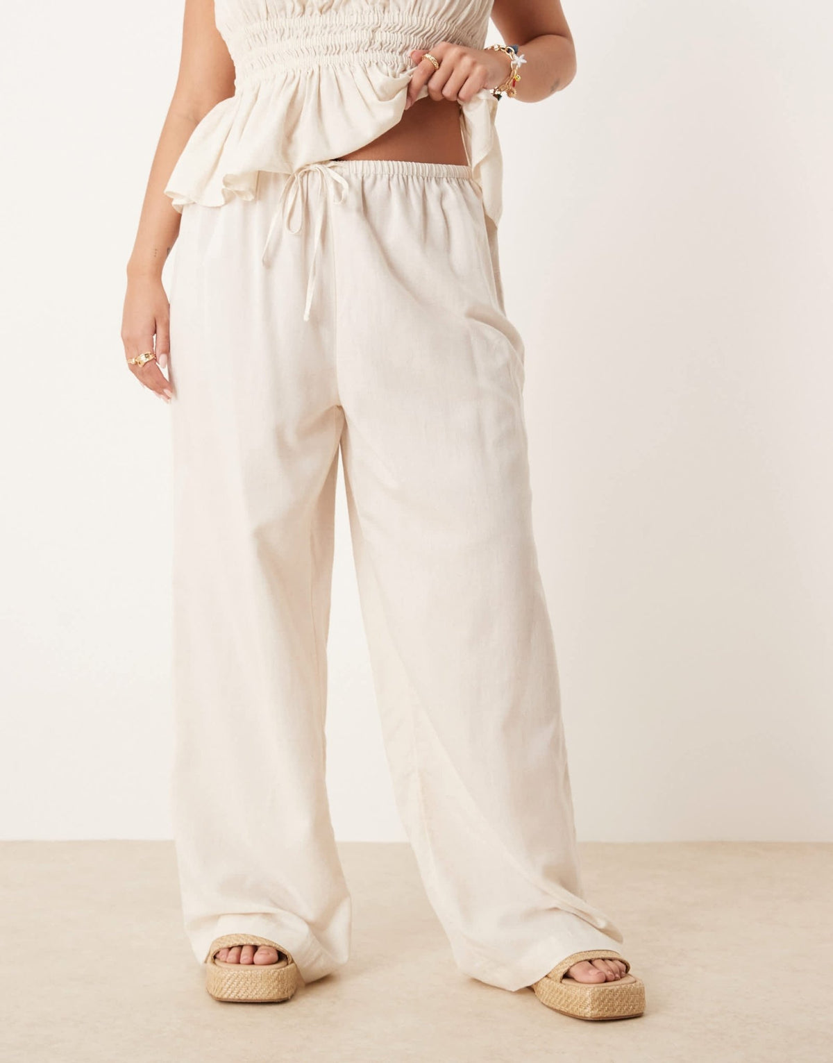 ASOS DESIGN Curve Belle beach wide leg trouser with linen in natural - ASOS Sample Sale