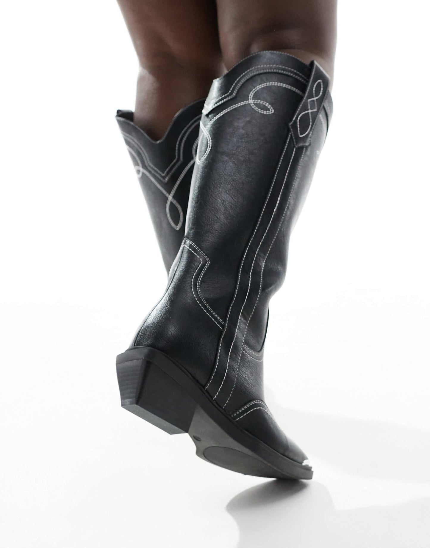 ASOS DESIGN Curve Celeste flat western knee boots in black with stitching - ASOS Sample Sale