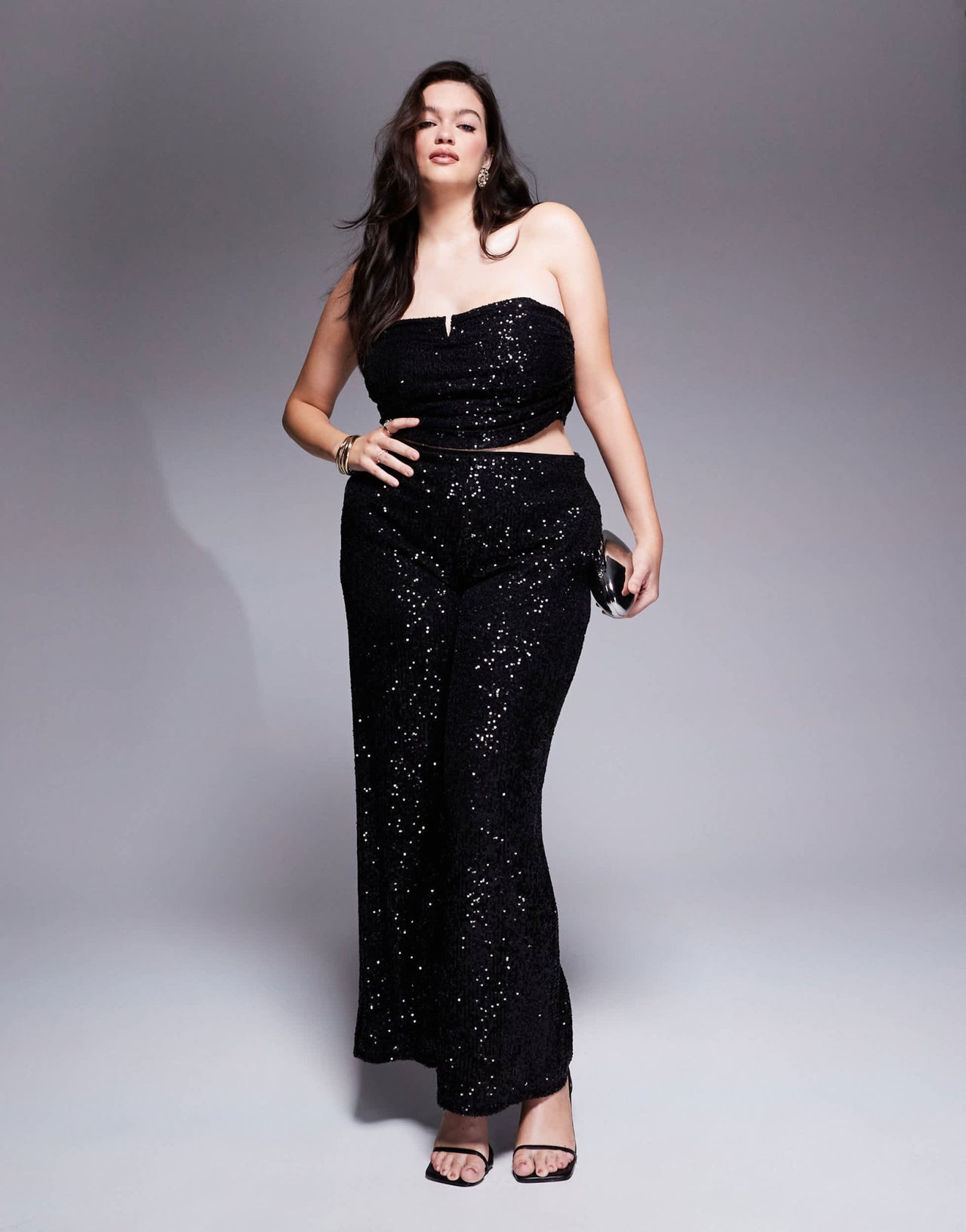 ASOS DESIGN Curve co - ord ruched sequin bandeau with trim detail in black - ASOS Sample Sale