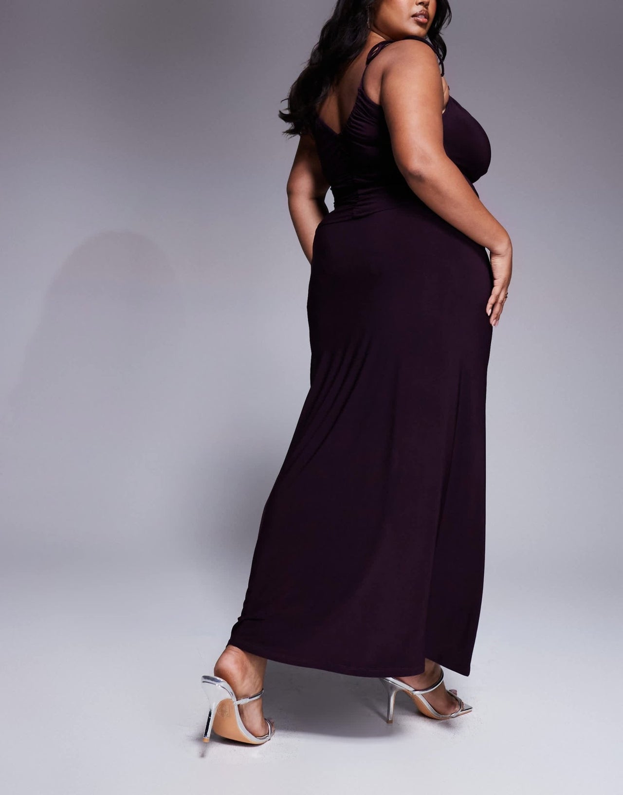 ASOS DESIGN Curve co - ord slinky ruched front maxi skirt with front split in blackcurrant - ASOS Sample Sale