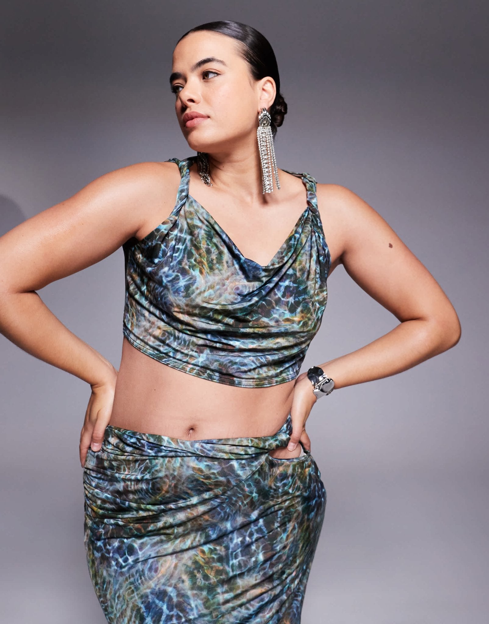 ASOS DESIGN Curve co - ord slinky twist shoulder top in blue print - ASOS Sample Sale