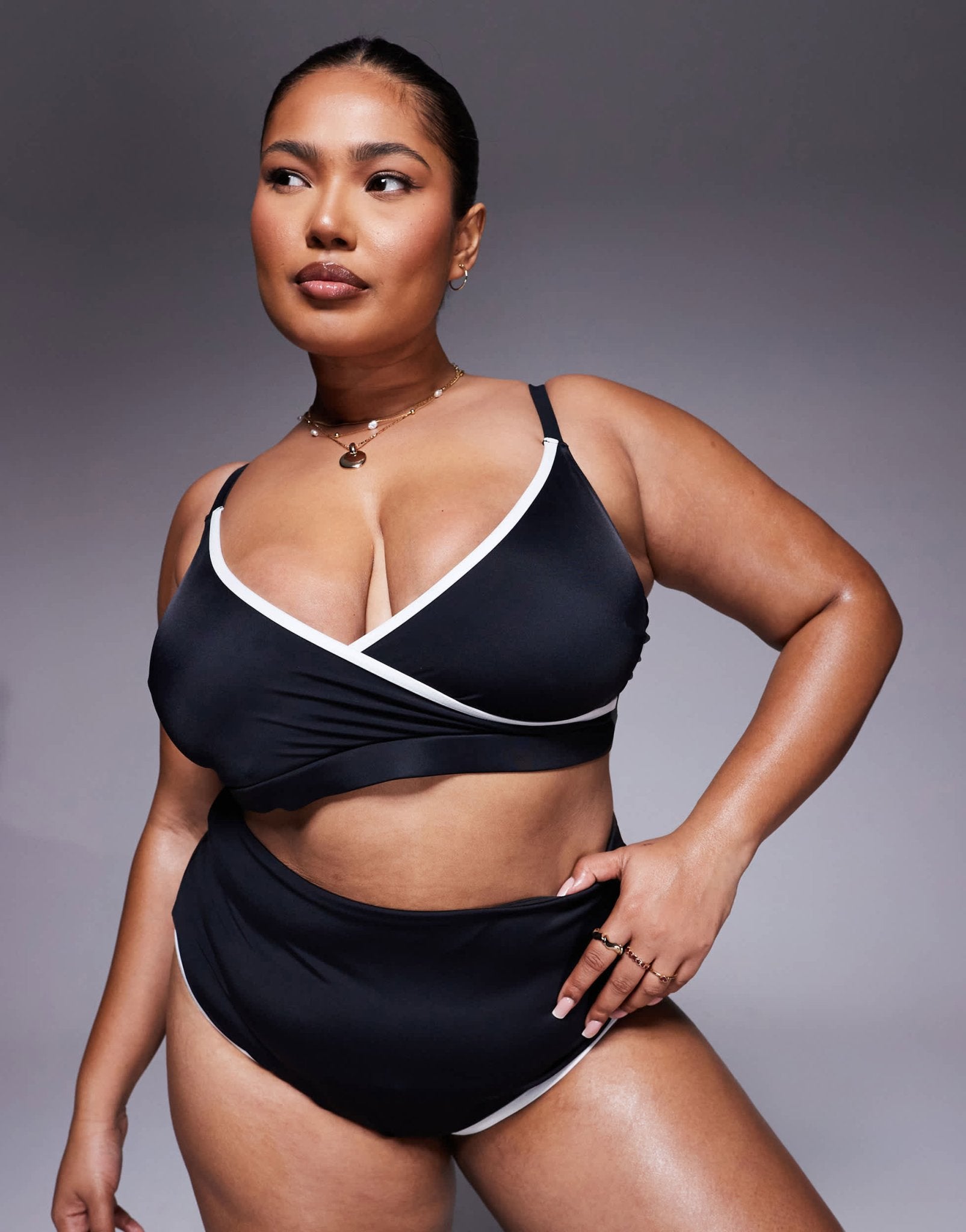 ASOS DESIGN Curve contrast binding high leg high waist bikini bottom in black - ASOS Sample Sale