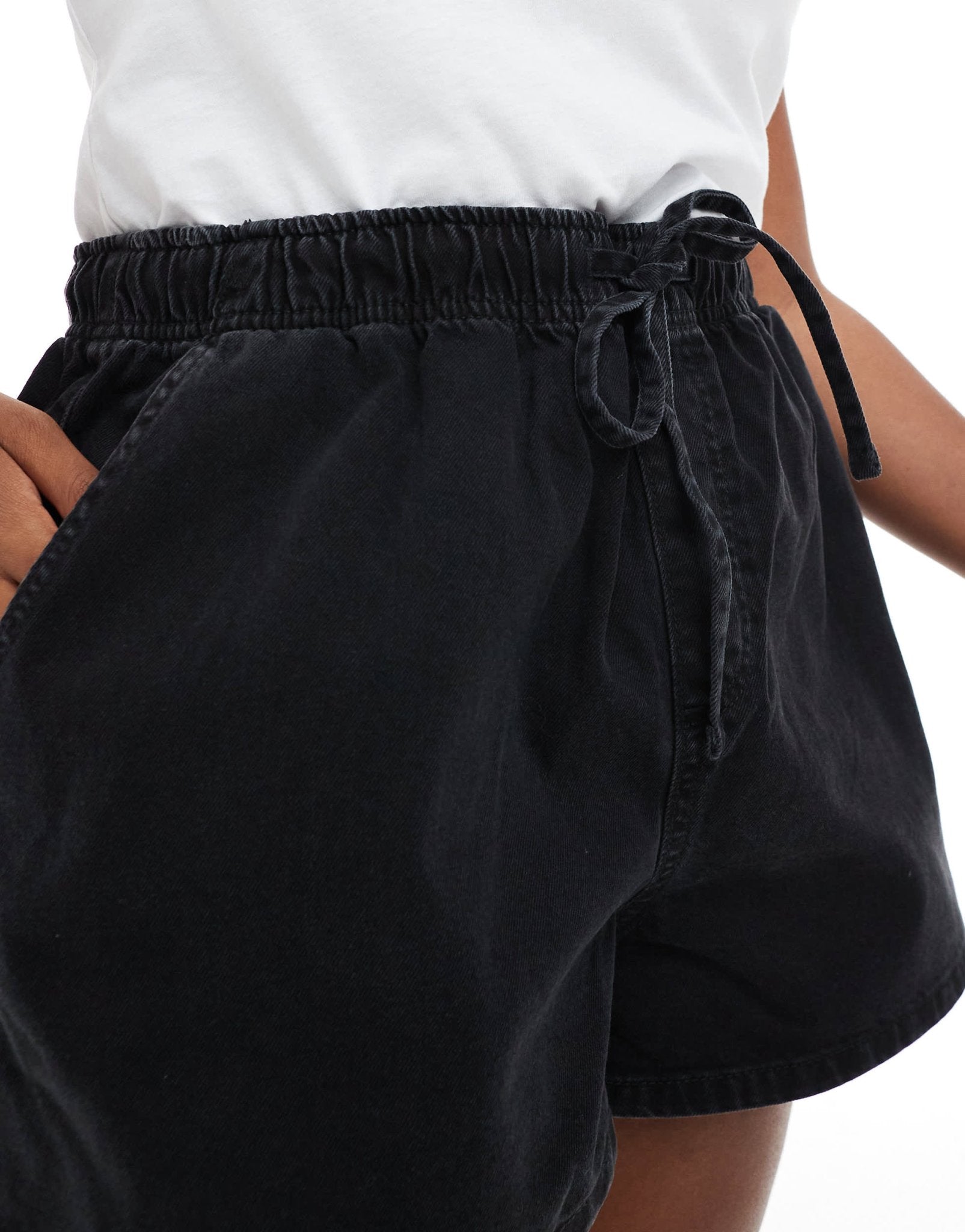 ASOS DESIGN Curve denim pull on short in wash black - ASOS Sample Sale