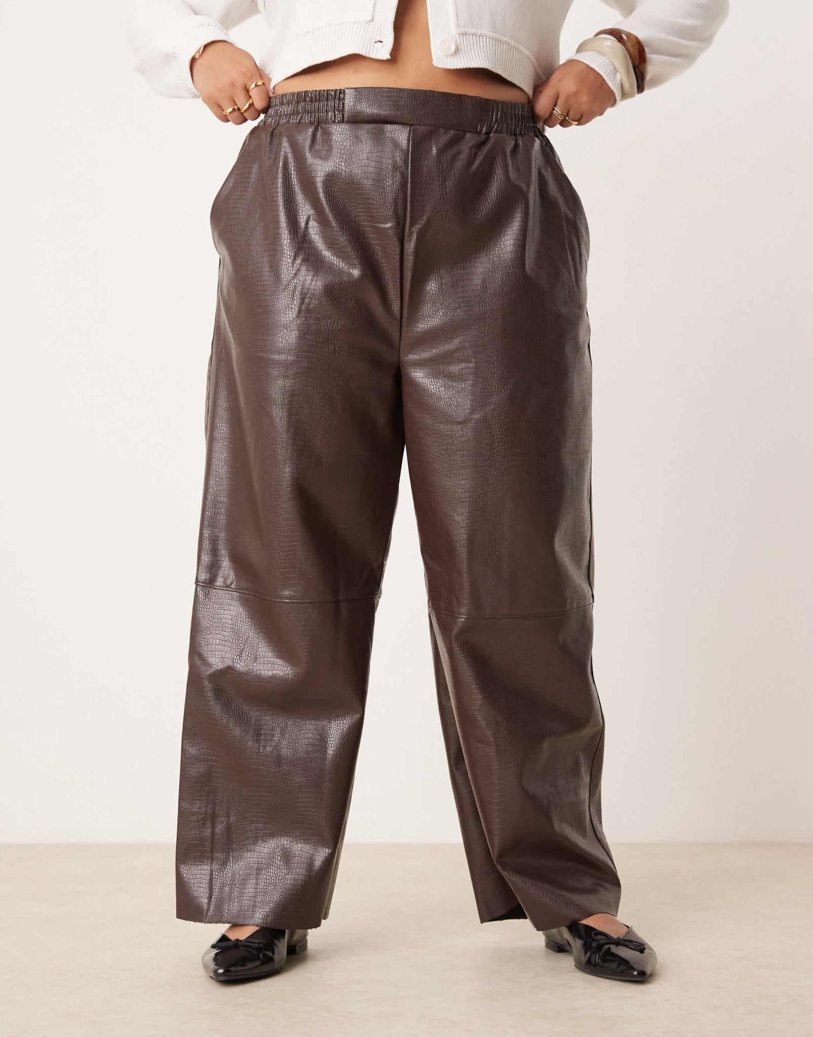 ASOS DESIGN Curve faux leather pull on barrel trousers in chocolate - ASOS Sample Sale