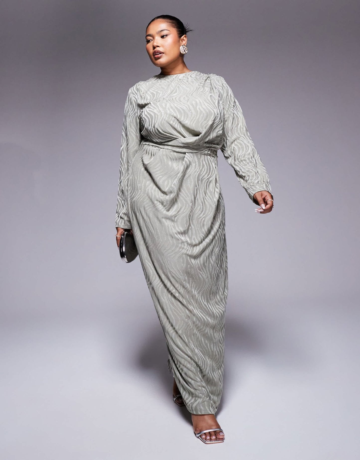 ASOS DESIGN Curve jacquard long sleeve maxi dress in khaki green - ASOS Sample Sale