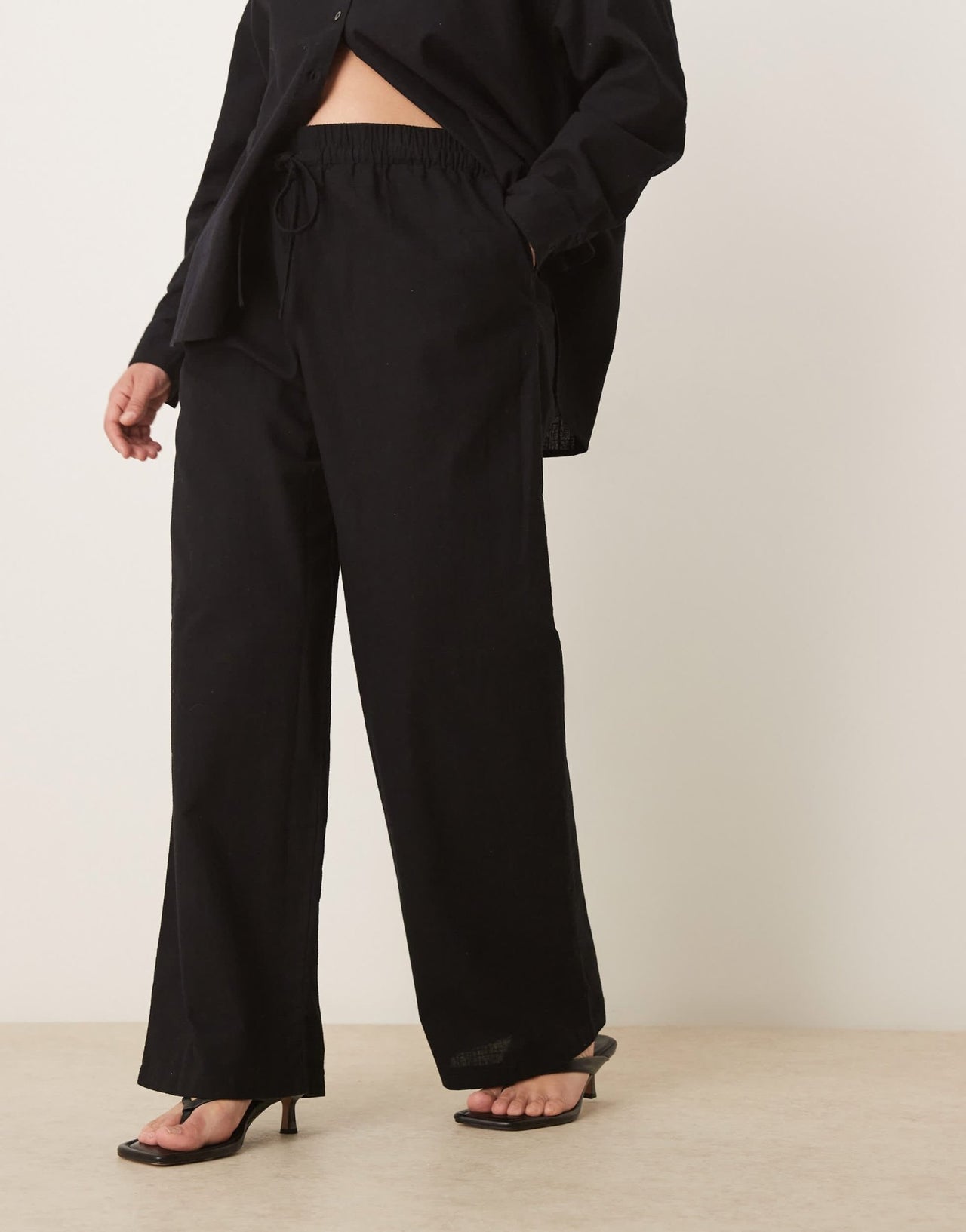 ASOS DESIGN Curve linen look pull on trousers co-ord in black - ASOS Sample Sale