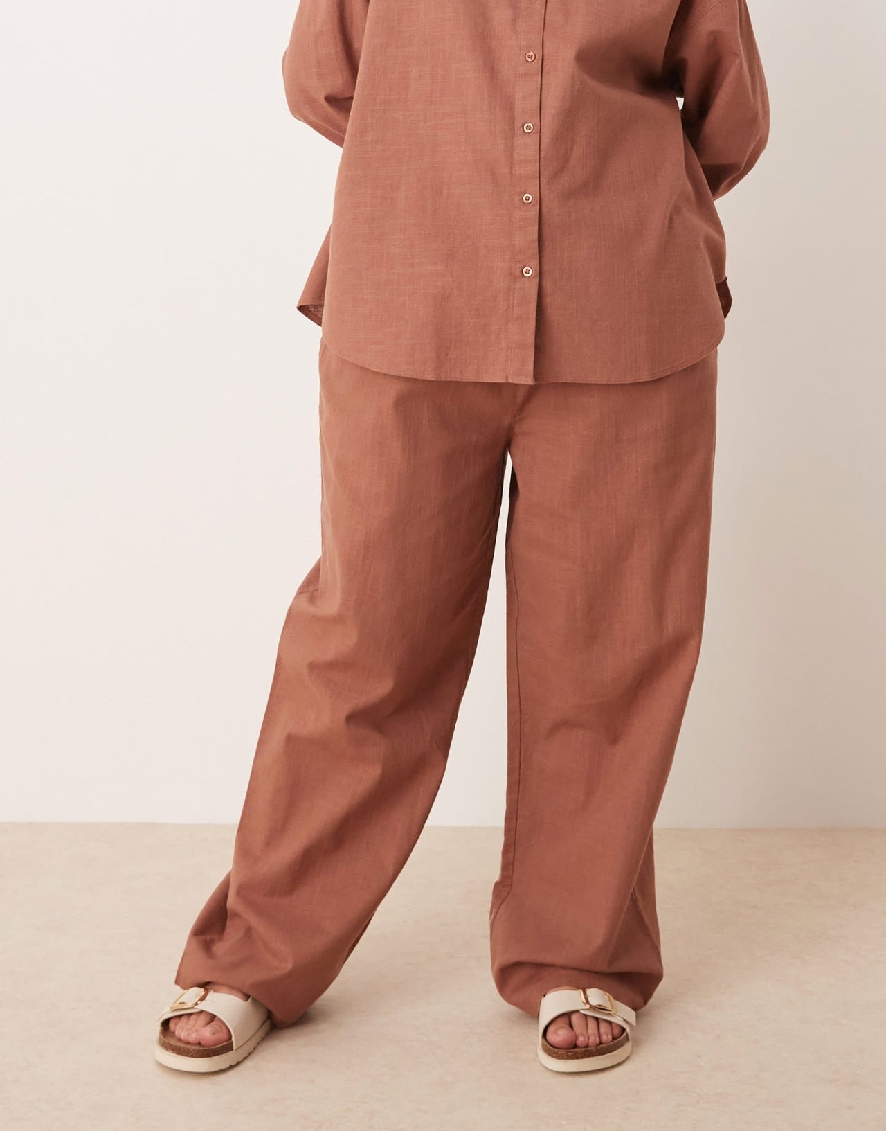 ASOS DESIGN Curve linen look pull on trousers co-ord in mocha - ASOS Sample Sale