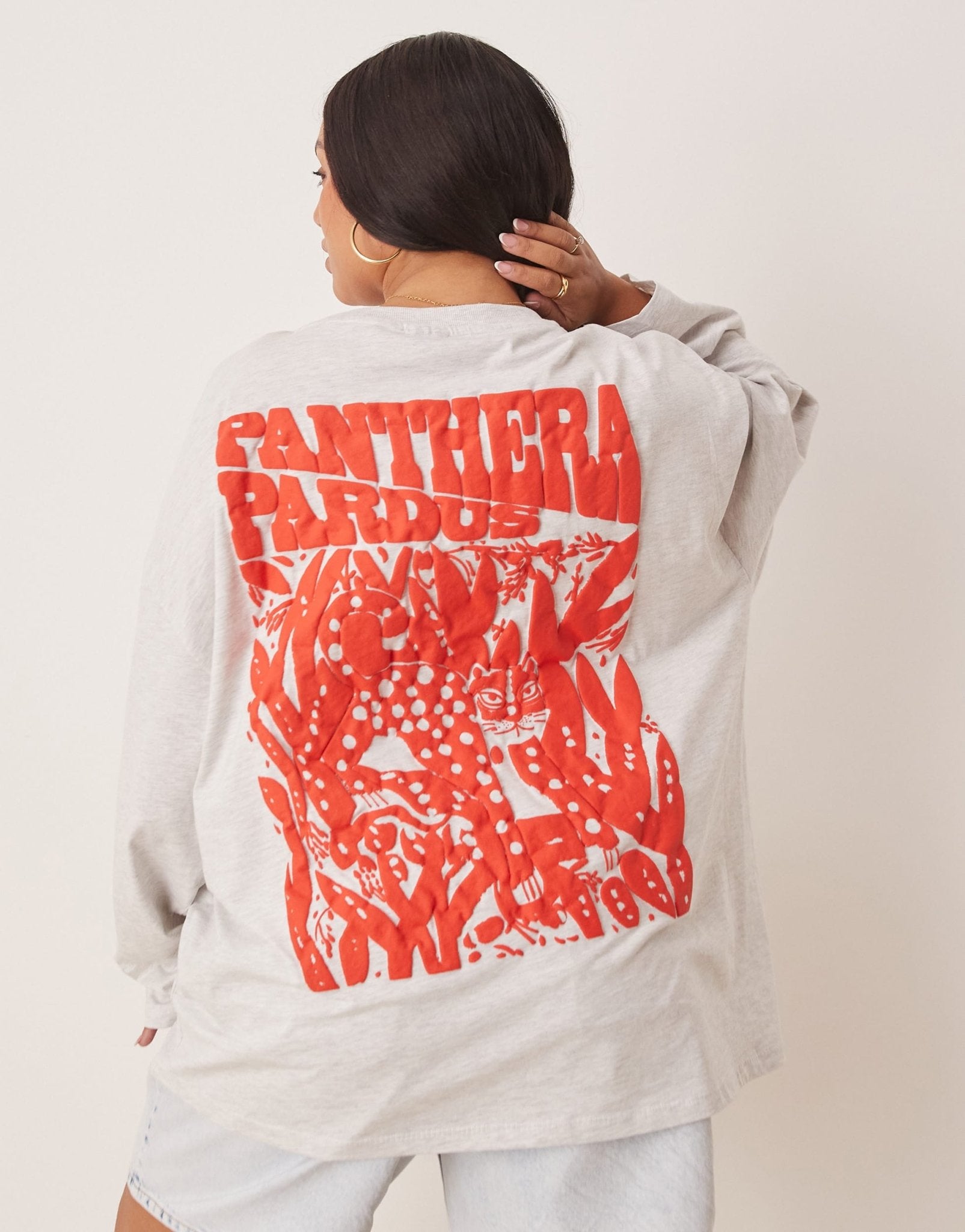 ASOS DESIGN Curve oversized long sleeve skater tee with leopard floral graphic in ice marl - ASOS Sample Sale