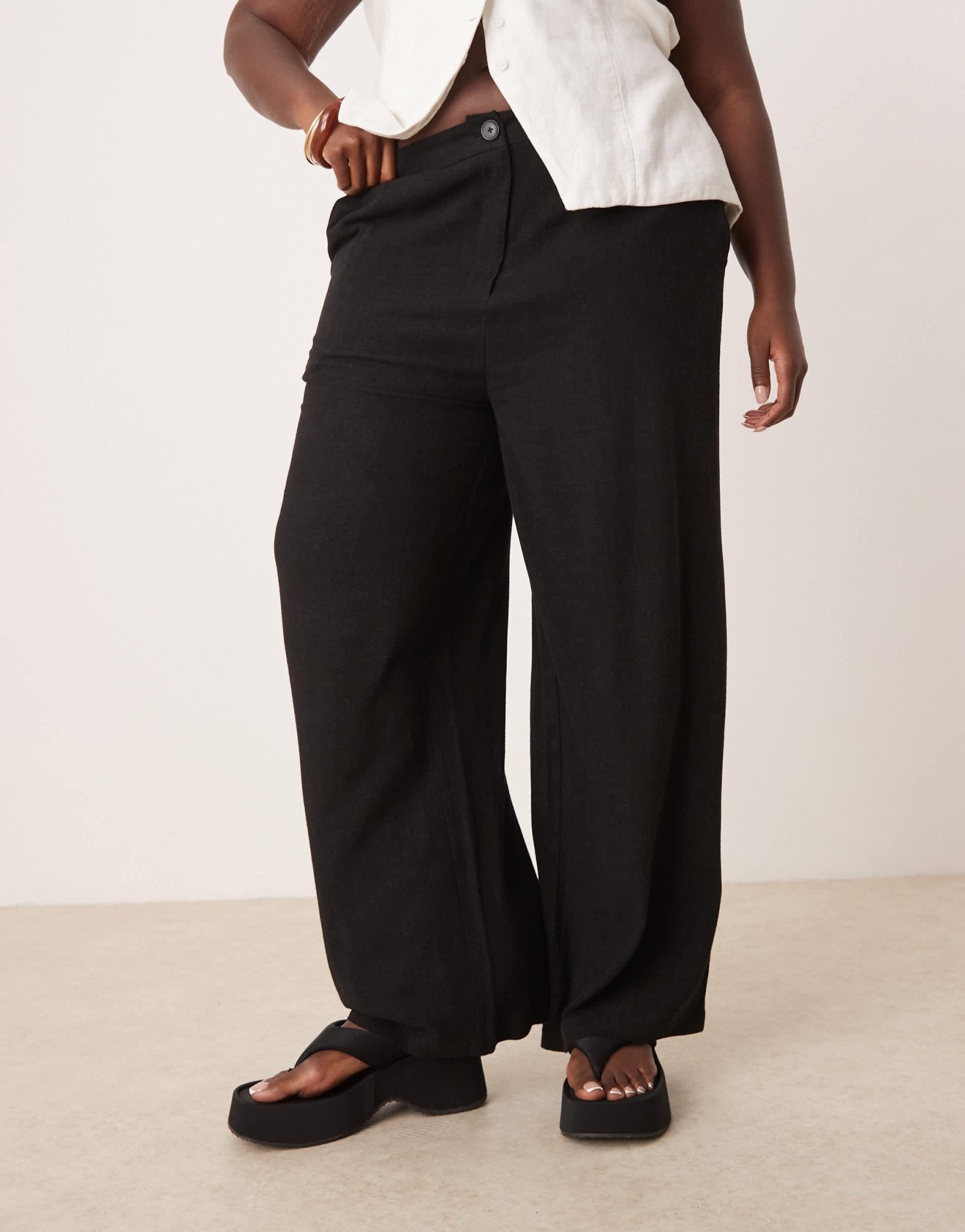 ASOS DESIGN Curve relaxed straight leg trousers with linen in black - ASOS Sample Sale