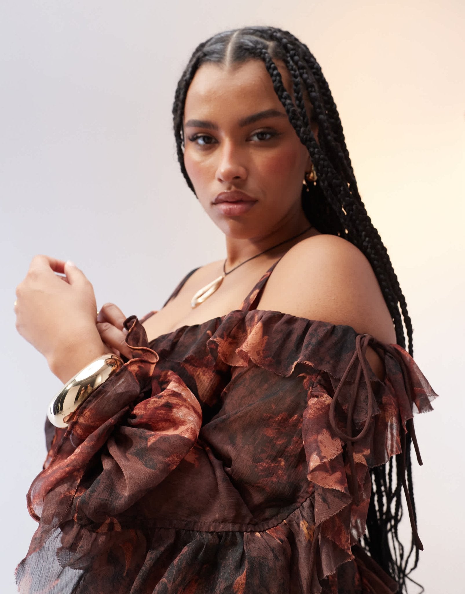 ASOS DESIGN Curve ruffle off shoulder tiered maxi dress in burgundy floral - ASOS Sample Sale