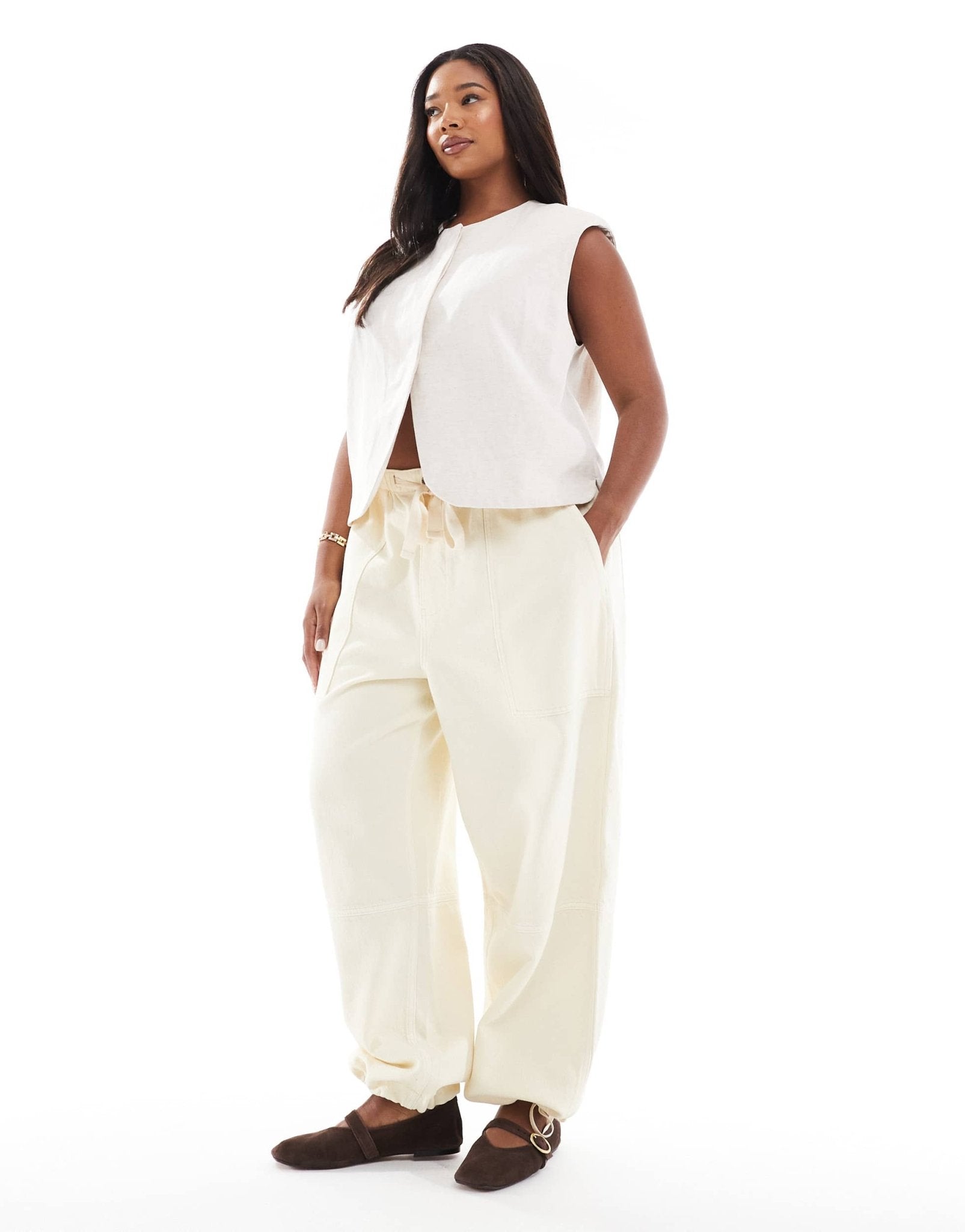ASOS DESIGN Curve seamed pull on trousers in buttermilk - ASOS Sample Sale