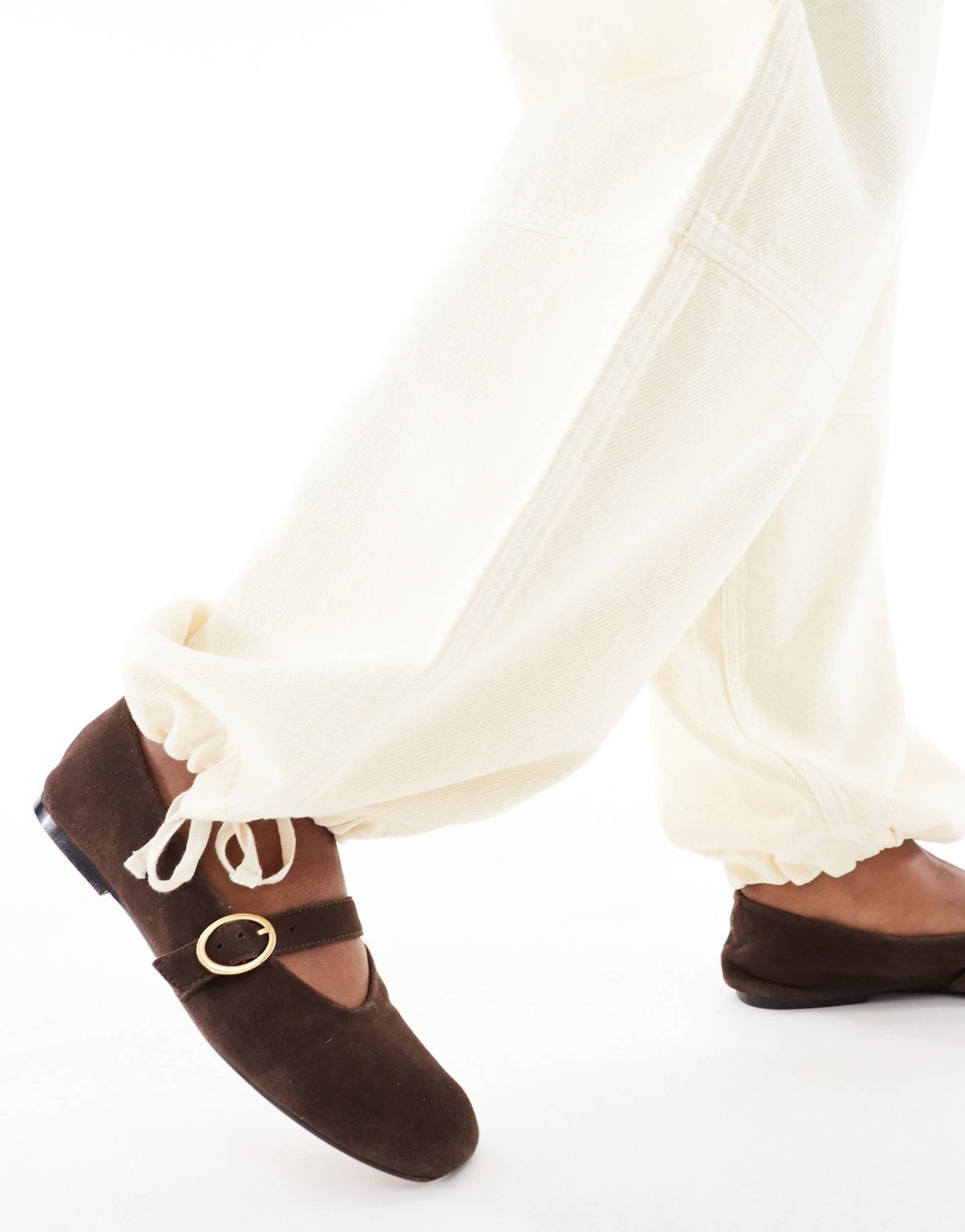 ASOS DESIGN Curve seamed pull on trousers in buttermilk - ASOS Sample Sale