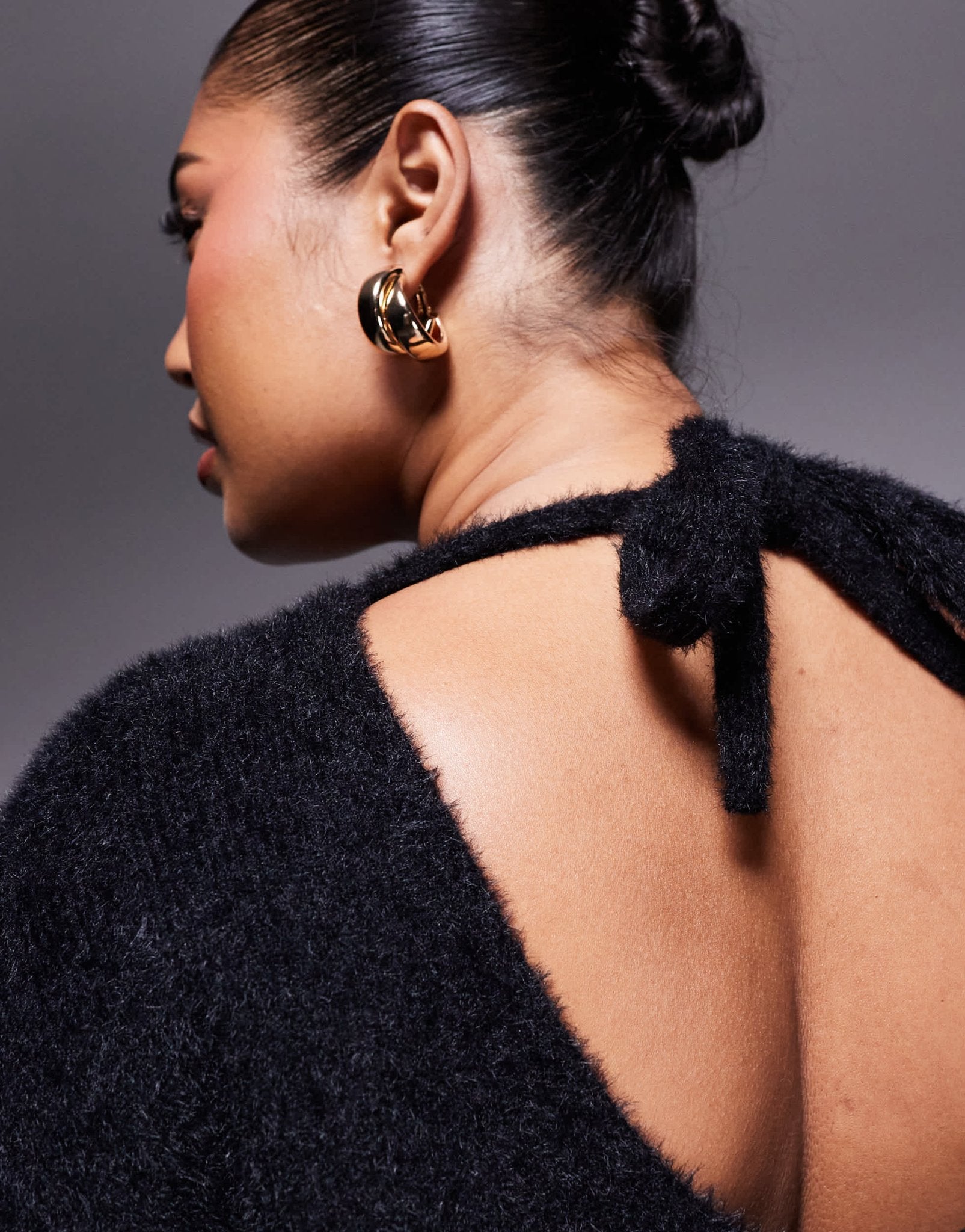 ASOS DESIGN Curve supersoft fluffy slouchy jumper mini dress in black - ASOS Sample Sale