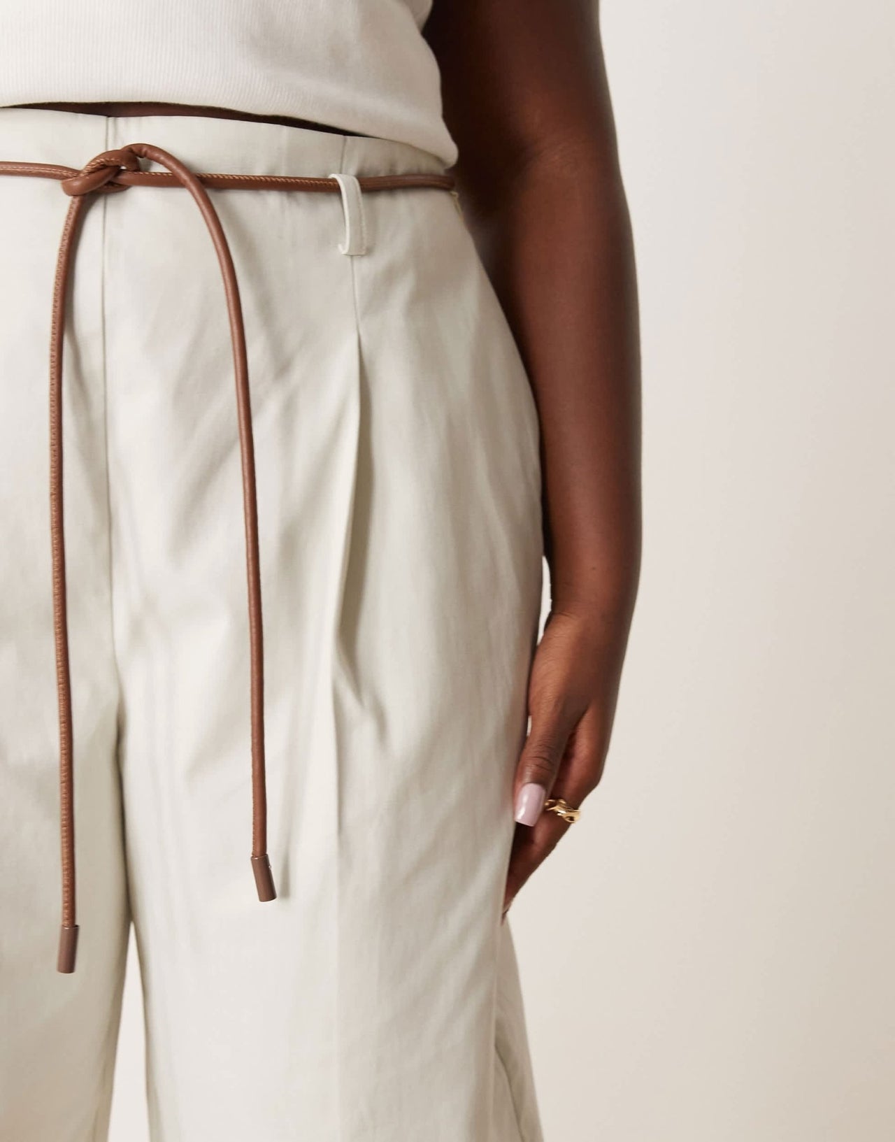 ASOS DESIGN Curve tailored extreme barrel trousers with pleat detail in stone - ASOS Sample Sale
