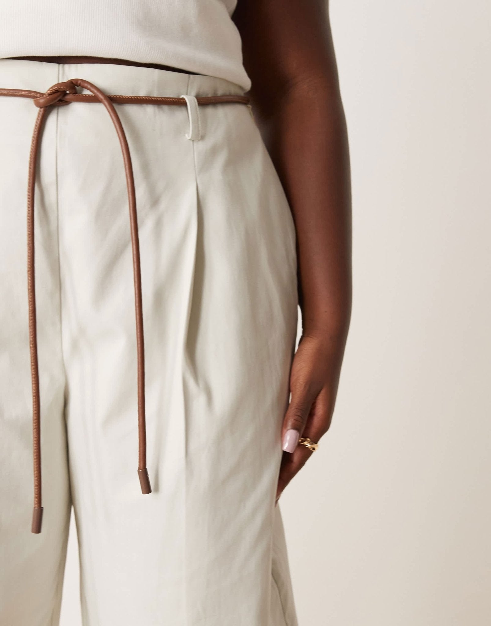 ASOS DESIGN Curve tailored extreme barrel trousers with pleat detail in stone - ASOS Sample Sale