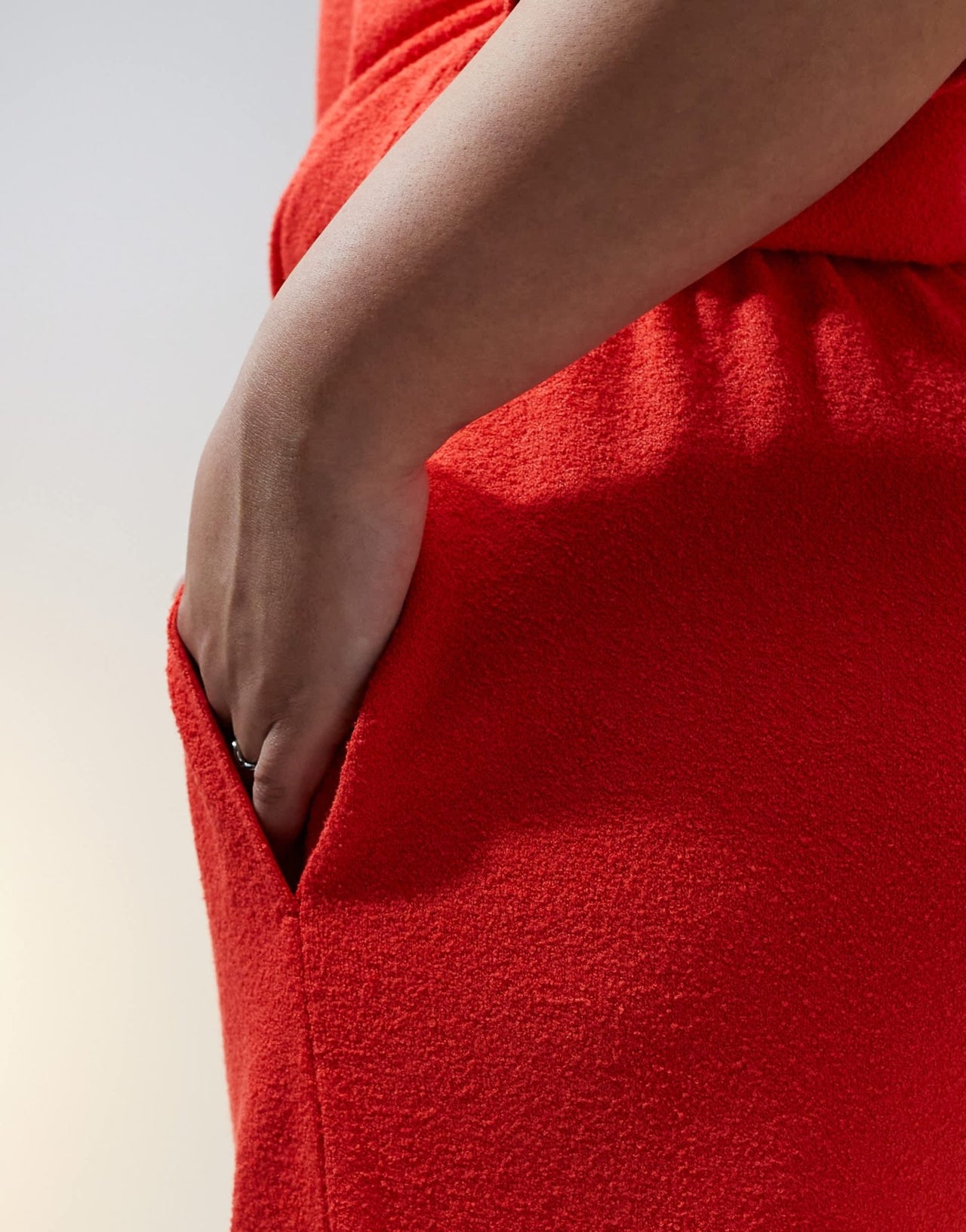 ASOS DESIGN Curve textured knit short co - ord in red - ASOS Sample Sale