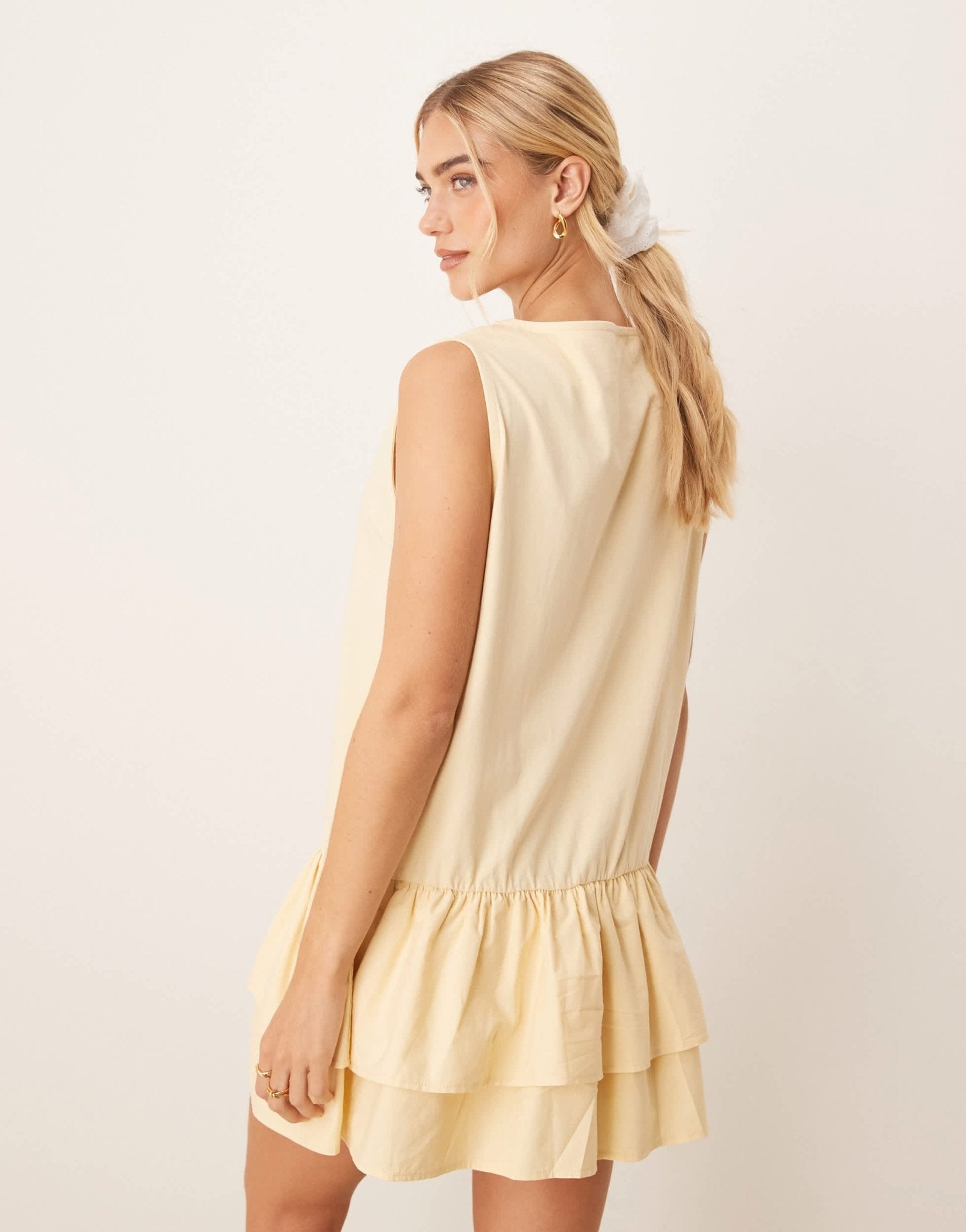ASOS DESIGN dropped waist poplin mix oversized mini dress in lemon - ASOS Sample Sale