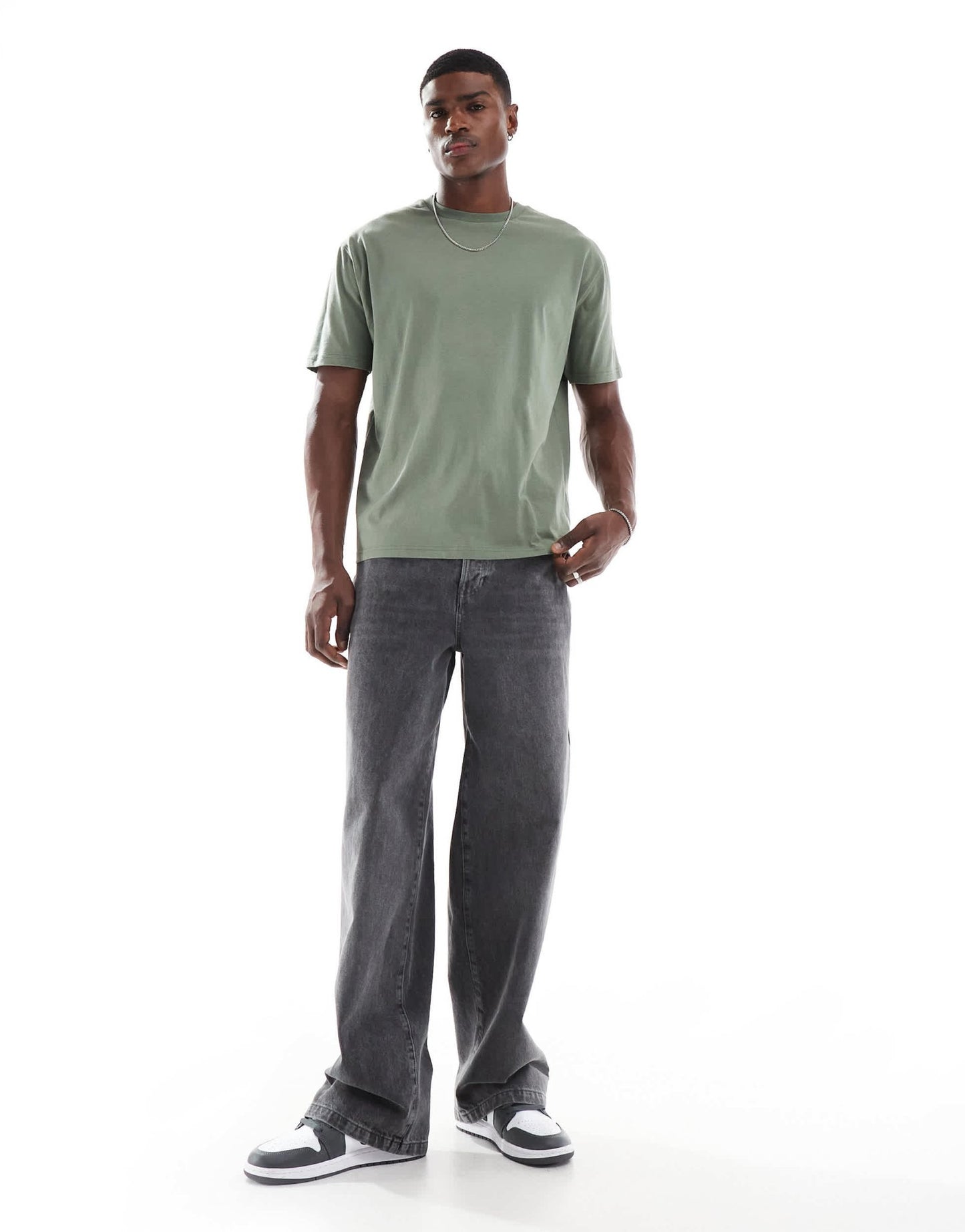 ASOS DESIGN Essentials relaxed t-shirt in sage - ASOS Sample Sale