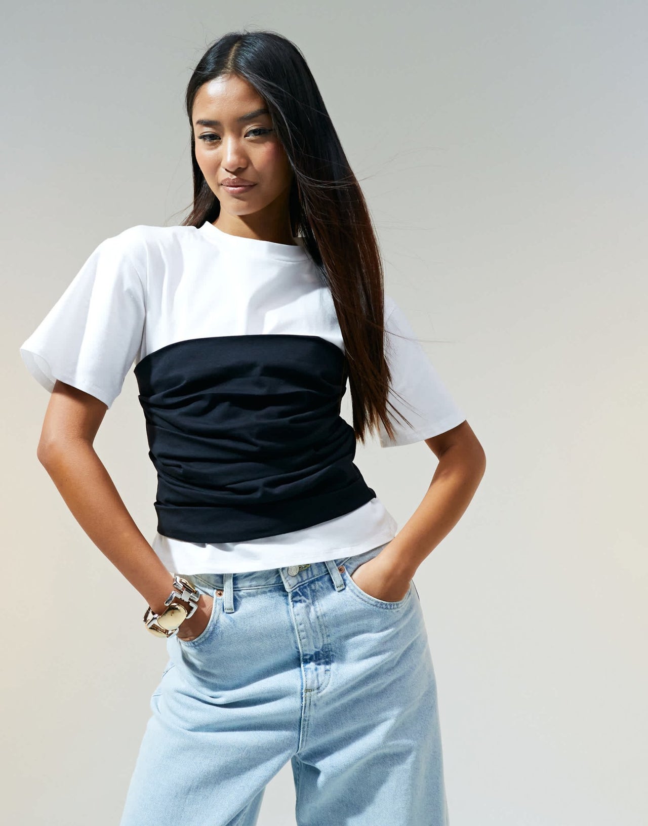 ASOS DESIGN fitted t-shirt with waistband detail in black and white - ASOS Sample Sale