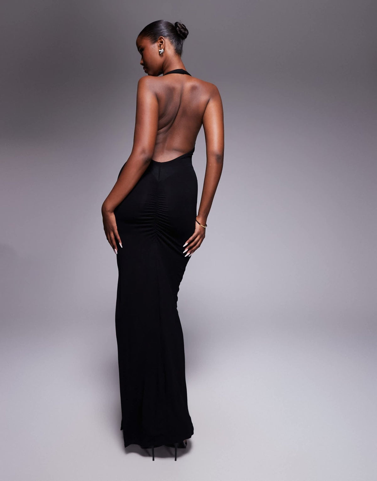 ASOS DESIGN hardware plunge maxi dress with ruched back in black - ASOS Sample Sale