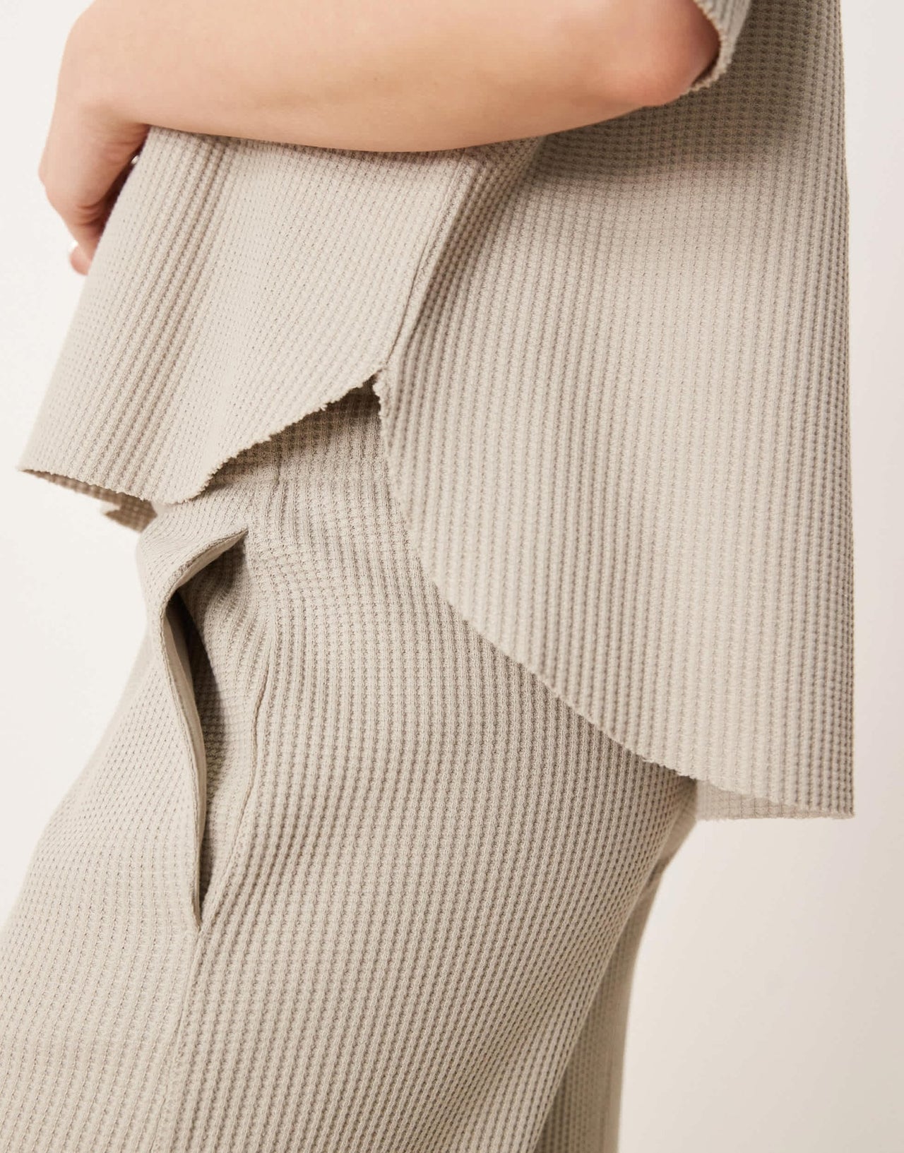 ASOS DESIGN heavyweight waffle co - ord short sleeve top in light khaki - ASOS Sample Sale