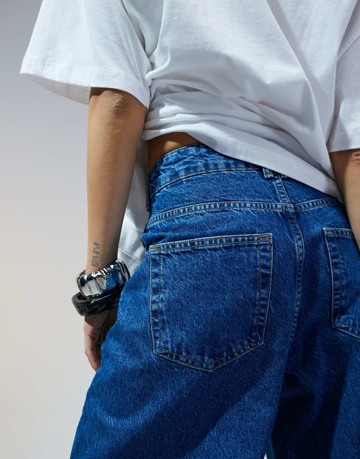 ASOS DESIGN high waisted barrel leg jeans in mid blue - ASOS Sample Sale
