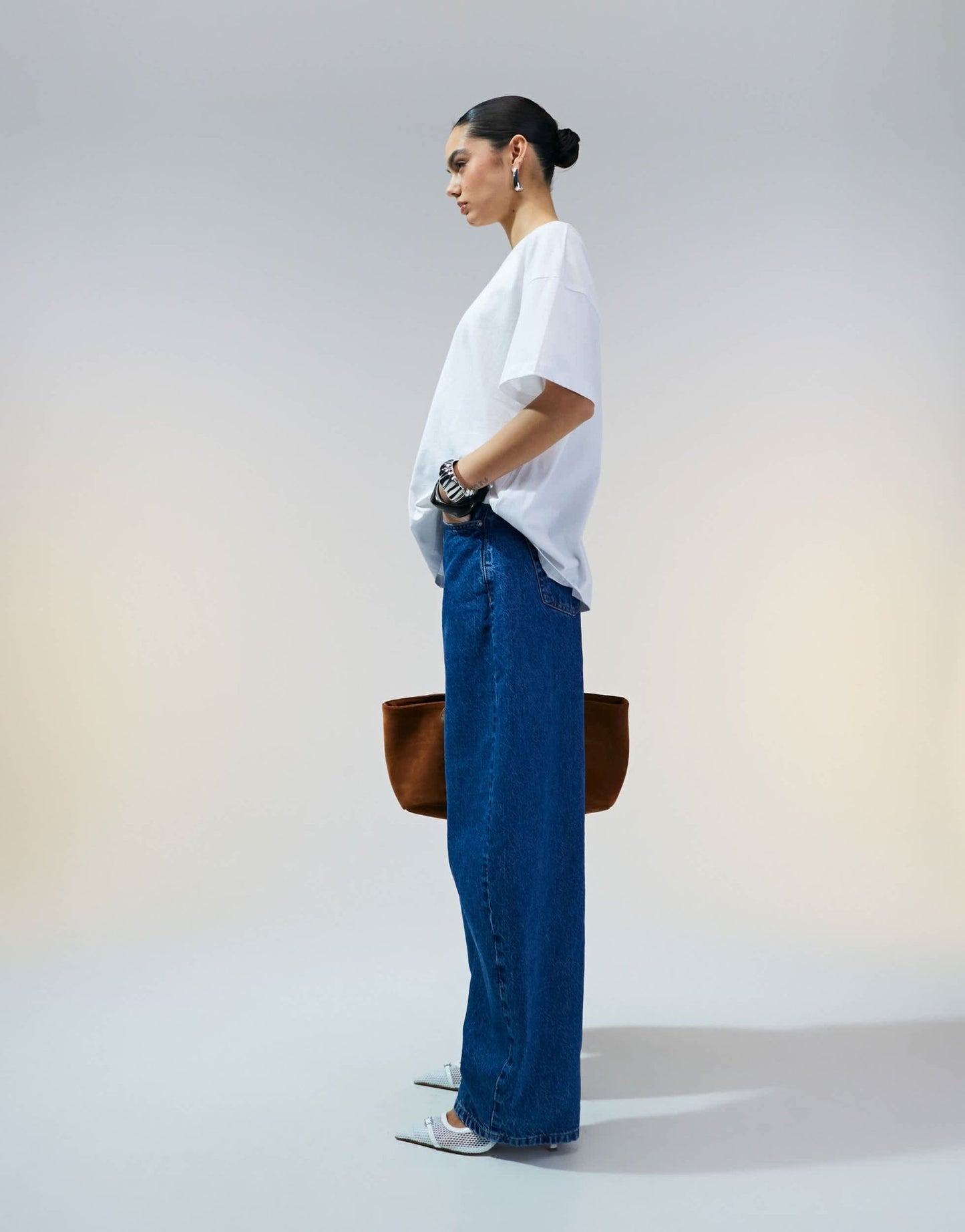 ASOS DESIGN high waisted barrel leg jeans in mid blue - ASOS Sample Sale