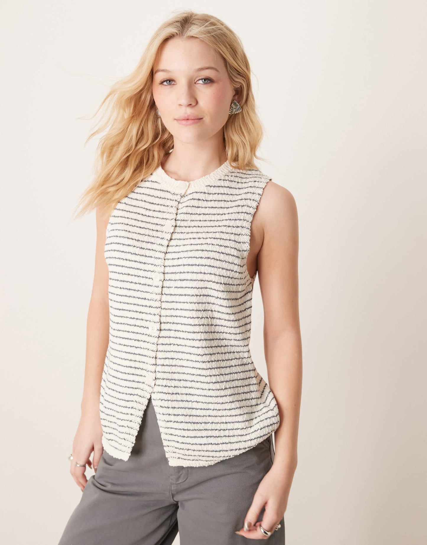 ASOS DESIGN knitted crew neck longline boucle waistcoat in stripe - ASOS Sample Sale