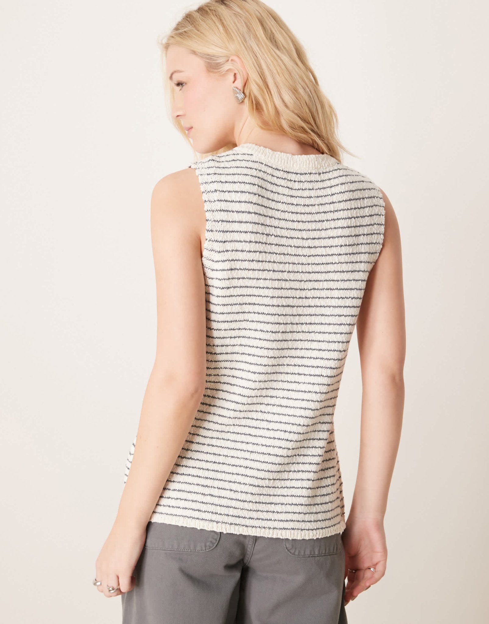 ASOS DESIGN knitted crew neck longline boucle waistcoat in stripe - ASOS Sample Sale