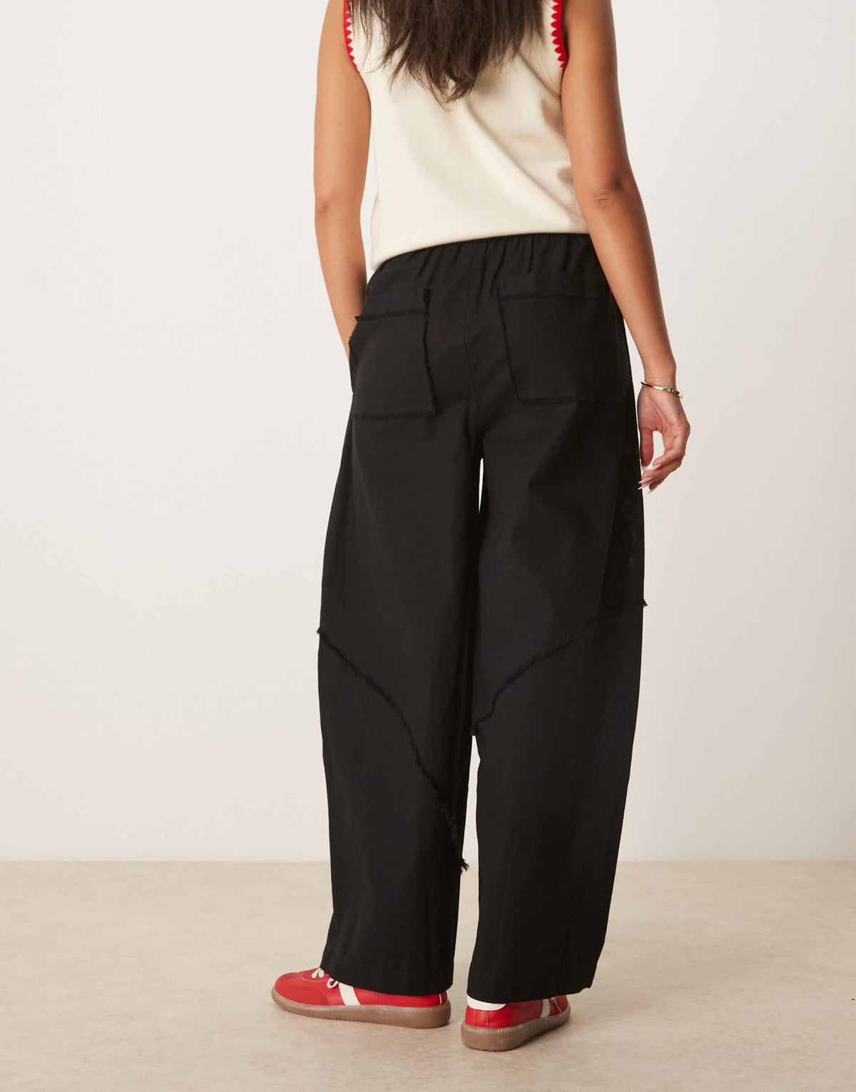ASOS DESIGN linen blend pull on barrel leg trousers with raw seam detail in black - ASOS Sample Sale