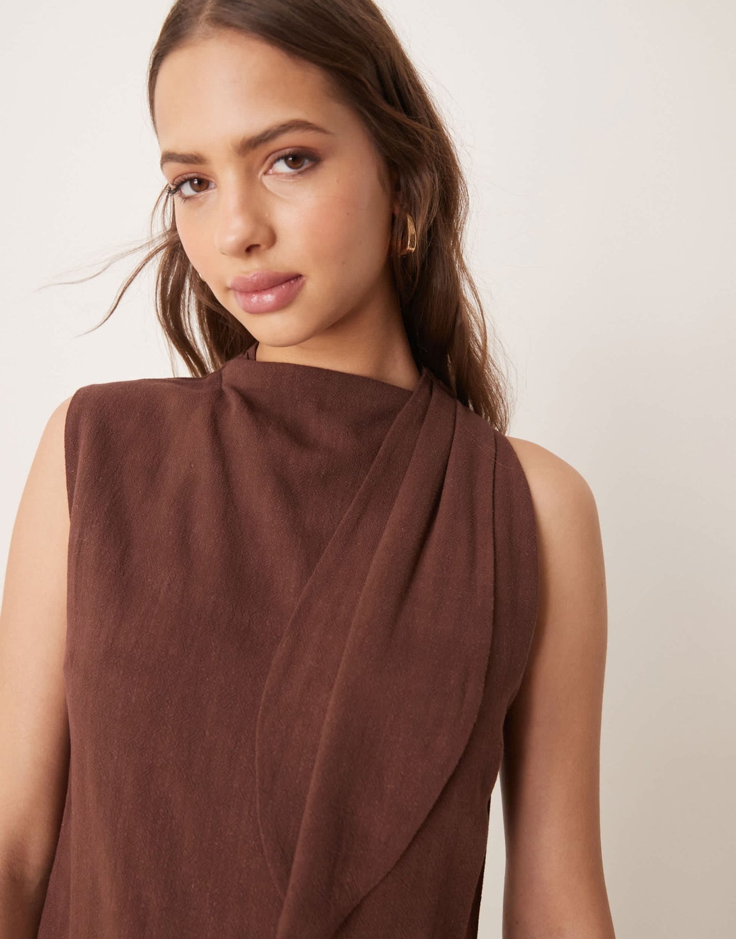 ASOS DESIGN linen double layer neck tie detail playsuit in chocolate - ASOS Sample Sale