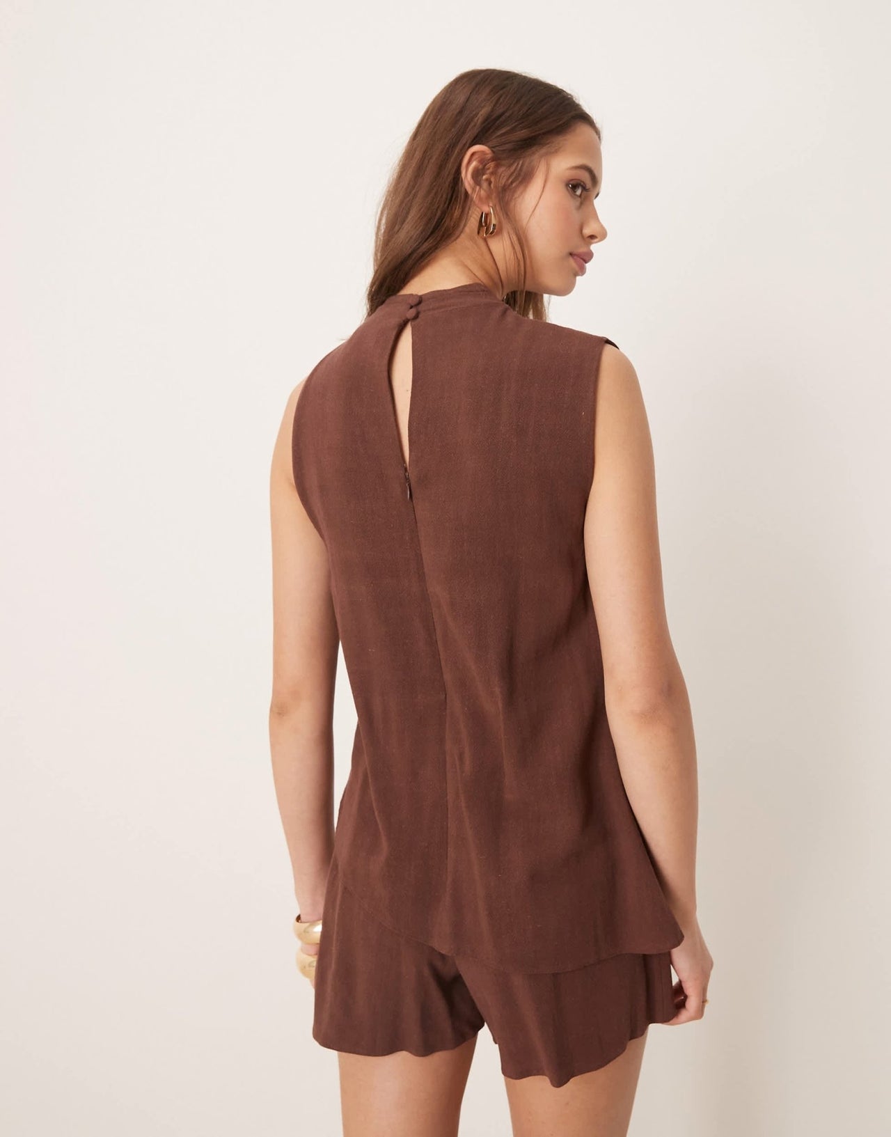 ASOS DESIGN linen double layer neck tie detail playsuit in chocolate - ASOS Sample Sale