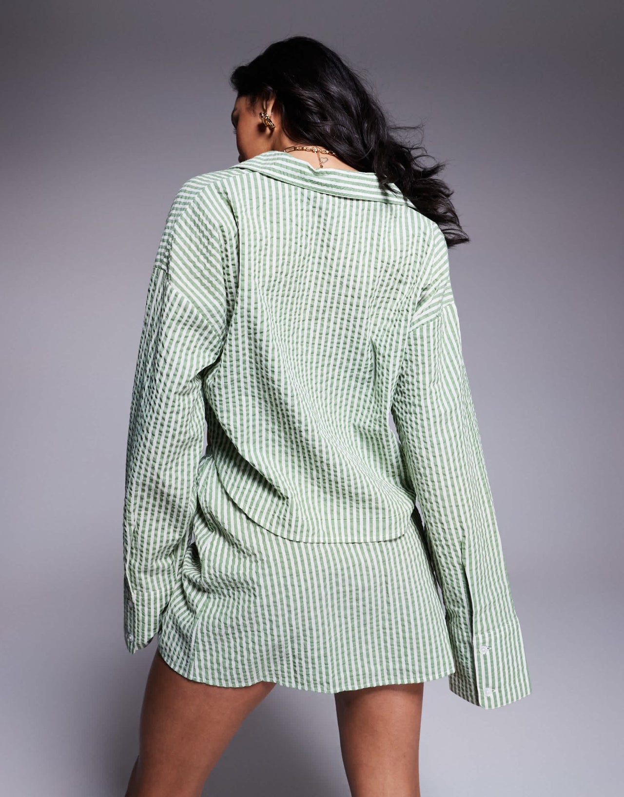 ASOS DESIGN Lisa seersucker cropped beach shirt in green stripe - ASOS Sample Sale