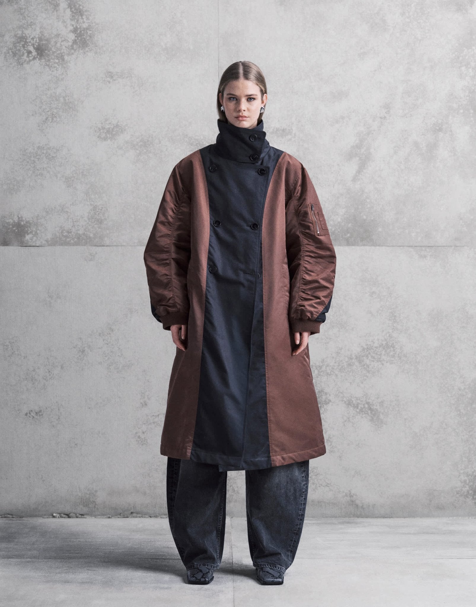 ASOS DESIGN longline hybrid parka jacket in chocolate and black - ASOS Sample Sale