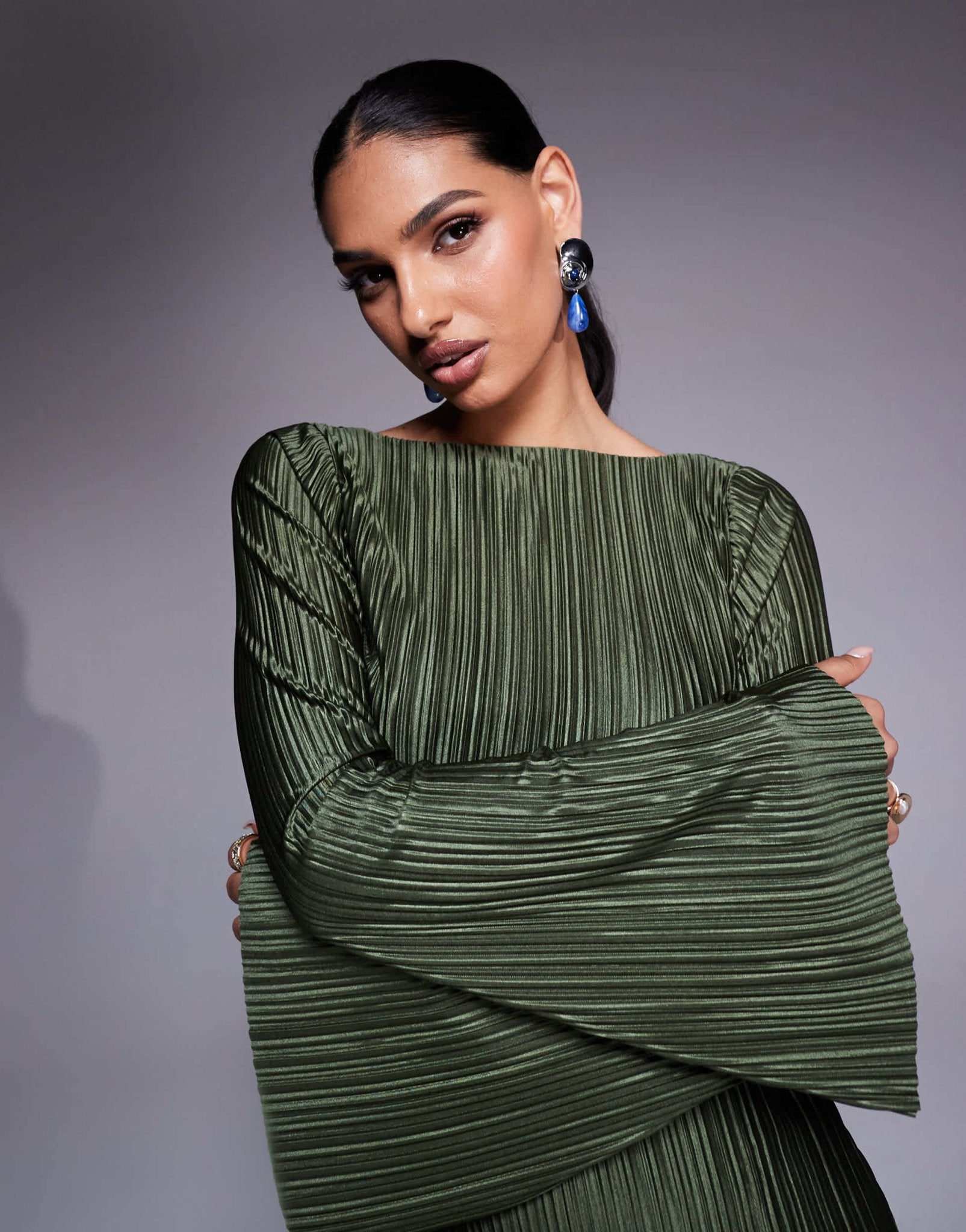 ASOS DESIGN low back plisse maxi dress with angel sleeves in soft khaki - ASOS Sample Sale