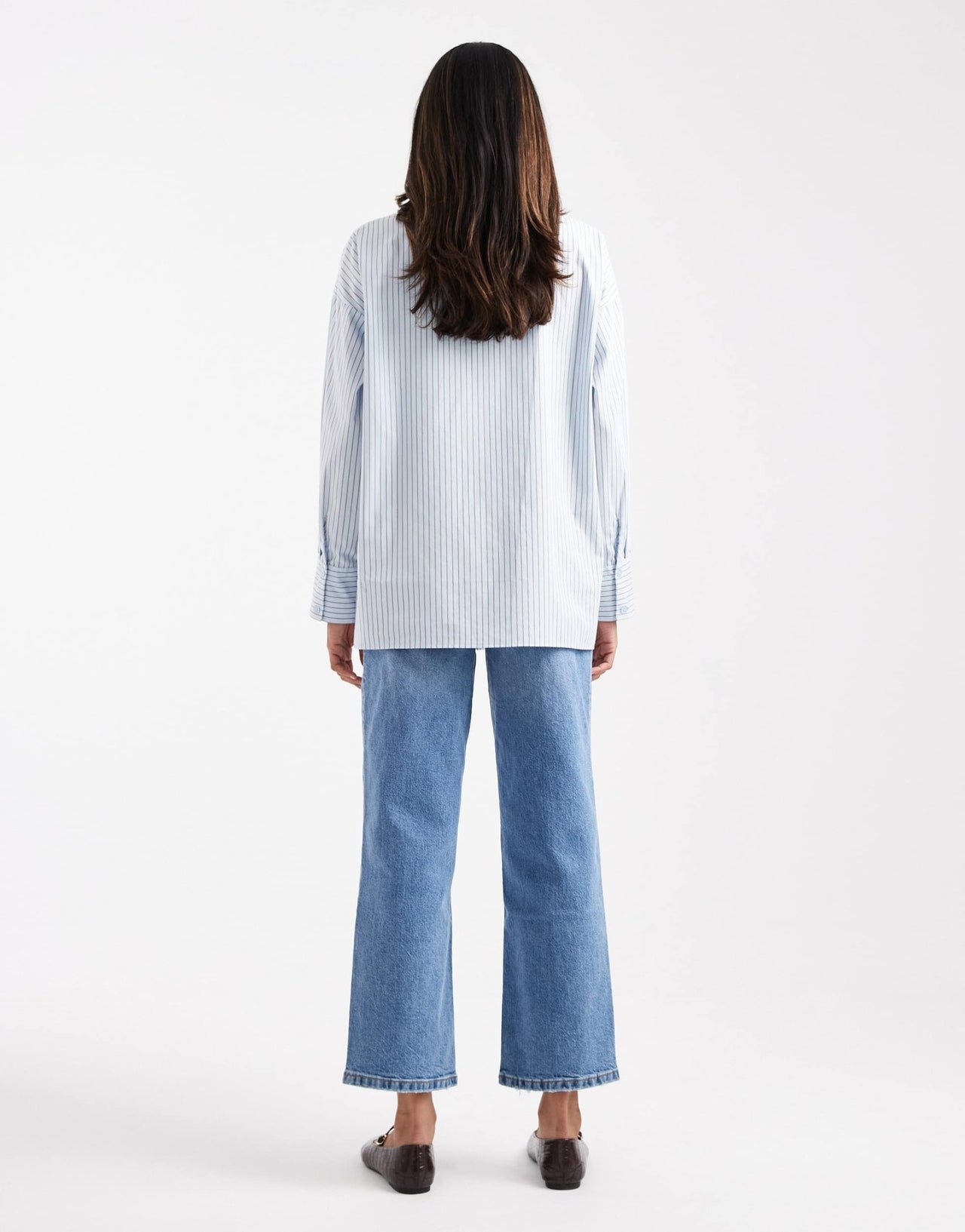 ASOS DESIGN Maternity ankle grazer comfort stretch straight leg jeans in mid blue - ASOS Sample Sale