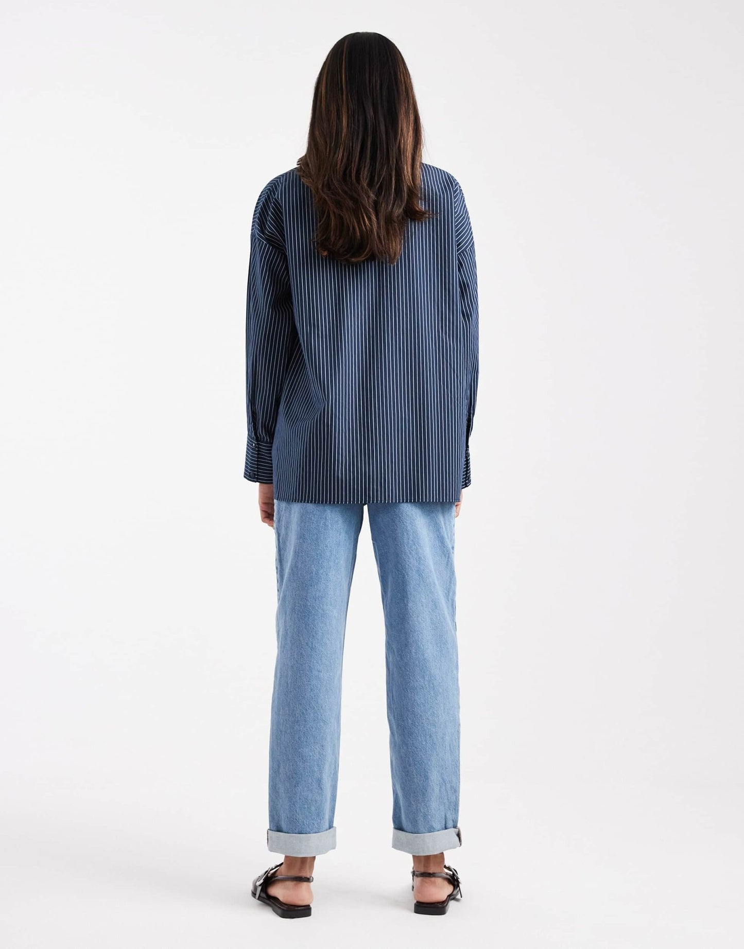 ASOS DESIGN Maternity high rise relaxed mom jeans in pale wash - ASOS Sample Sale
