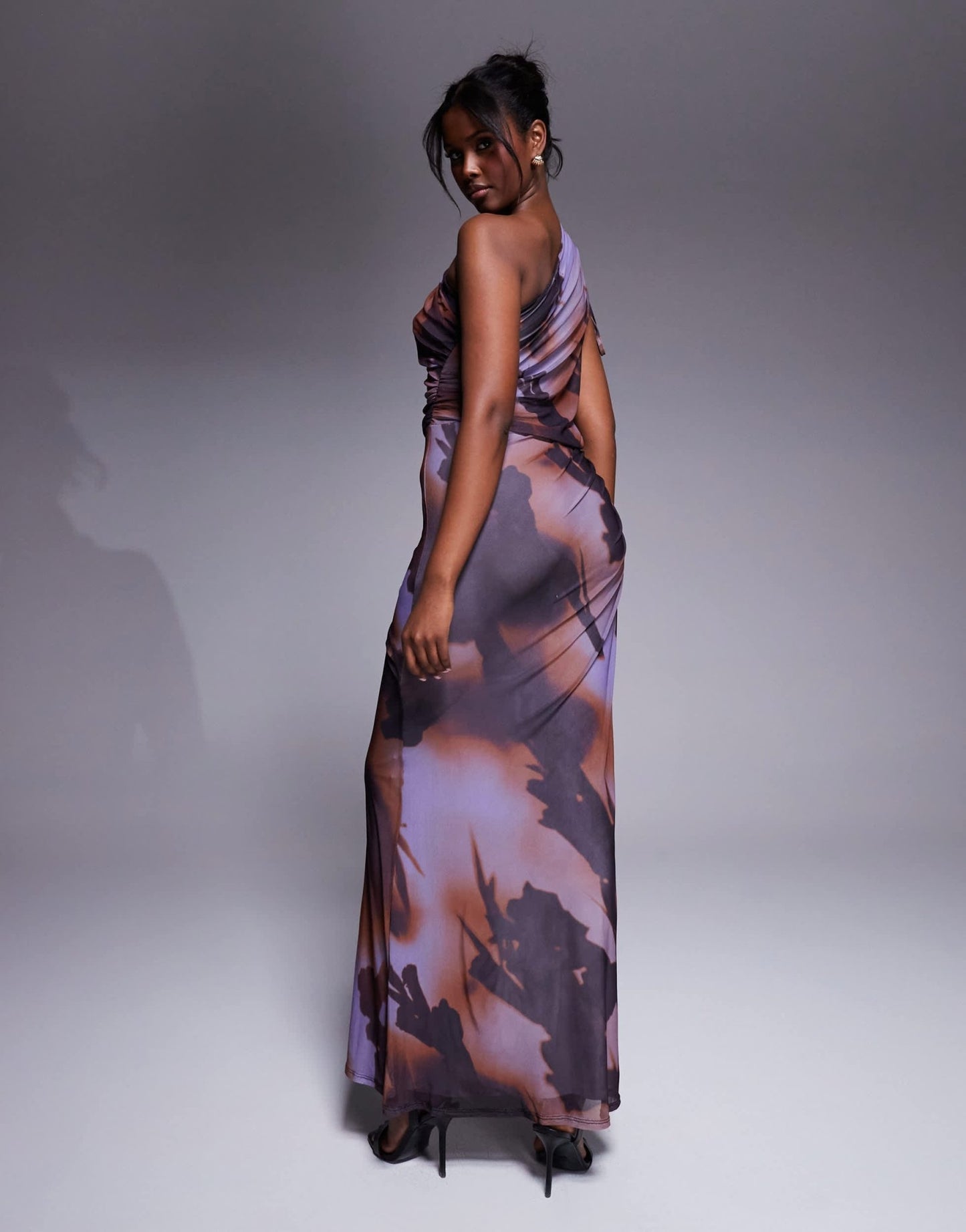 ASOS DESIGN mesh channelled tie one shoulder midi dress with slash cut out in blurred purple print - ASOS Sample Sale