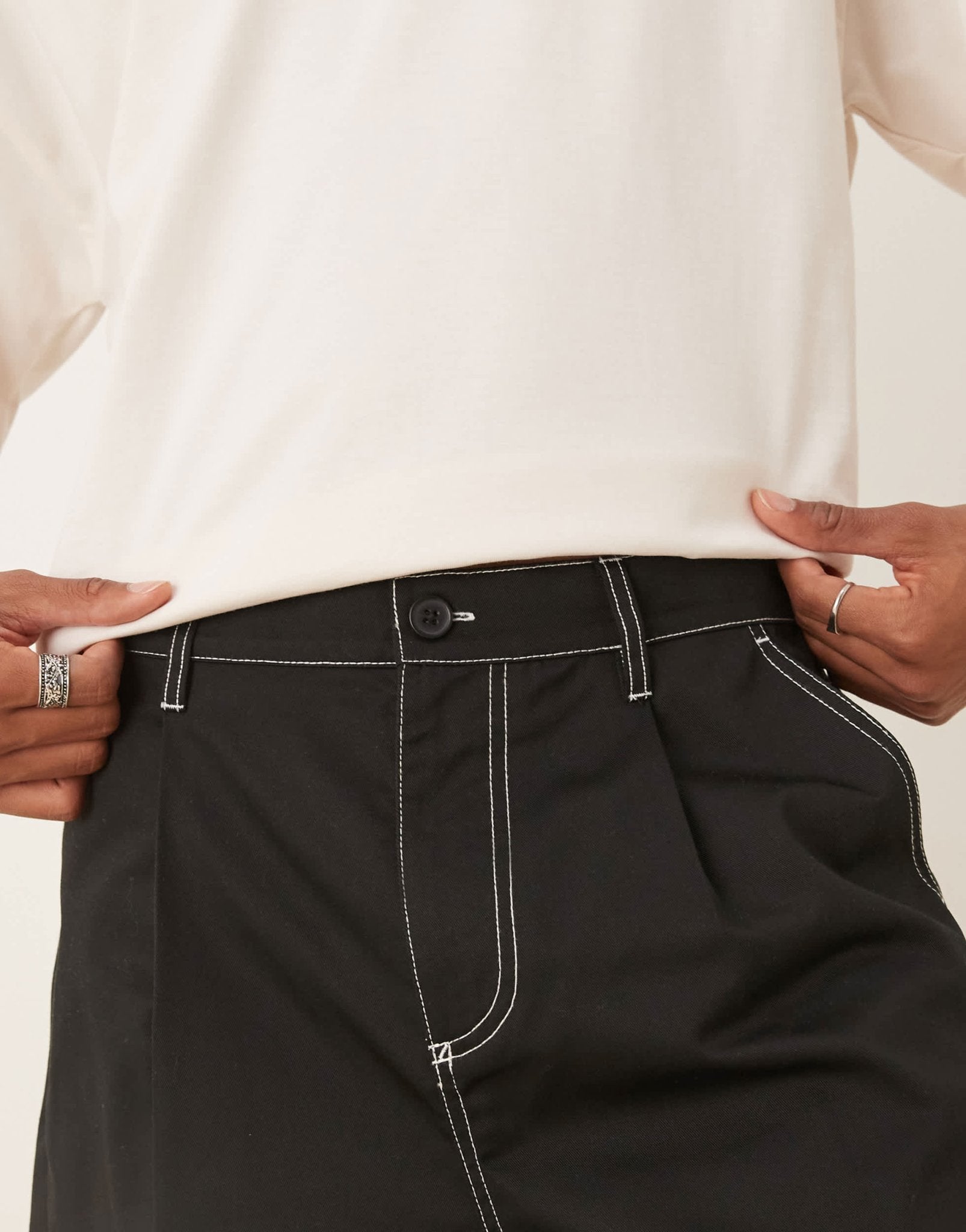 ASOS DESIGN oversized baggy pleated shorts in black - ASOS Sample Sale