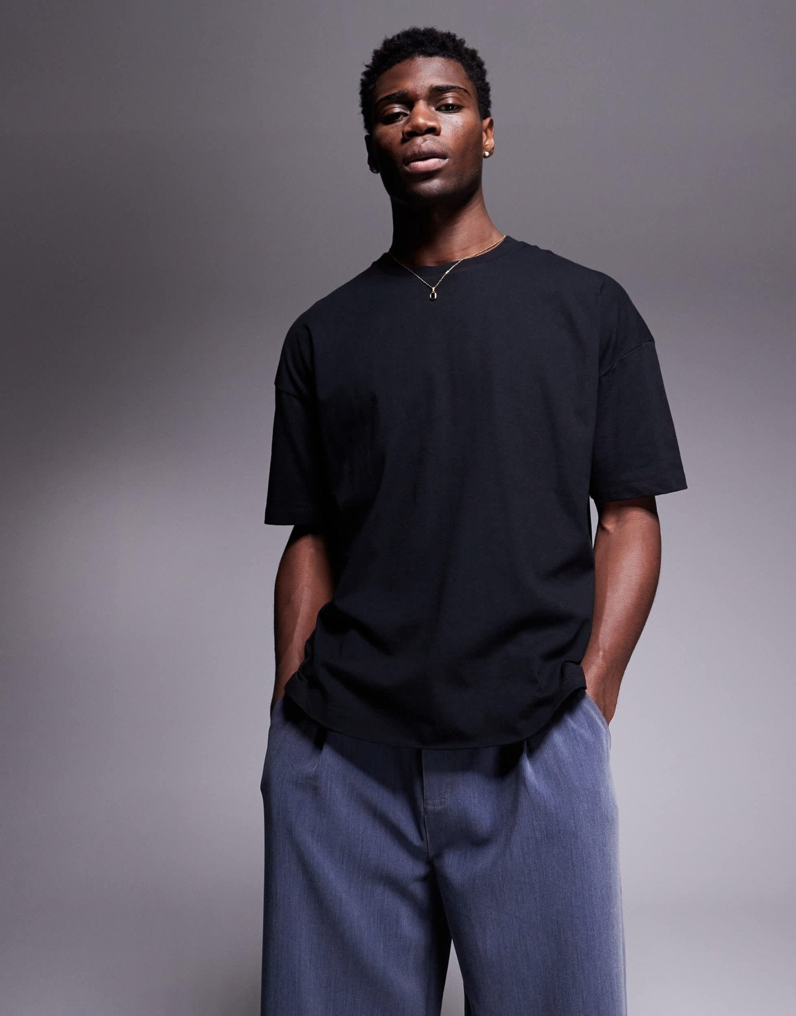ASOS DESIGN oversized dropped shoulder t-shirt with celestial graphic in black - ASOS Sample Sale