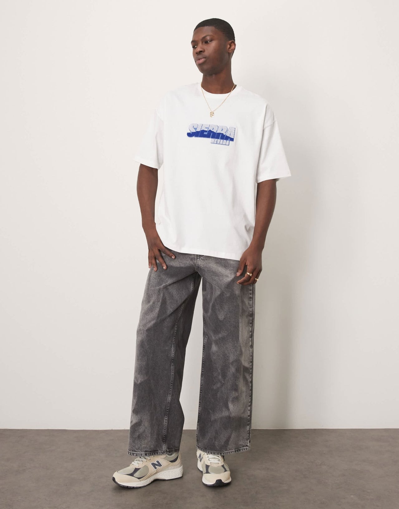 ASOS DESIGN oversized t-shirt with city chest graphic in white - ASOS Sample Sale