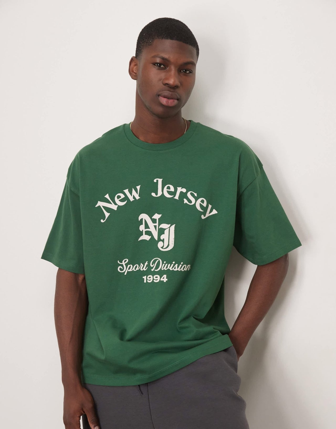 ASOS DESIGN oversized t-shirt with front city graphic in dark green - ASOS Sample Sale