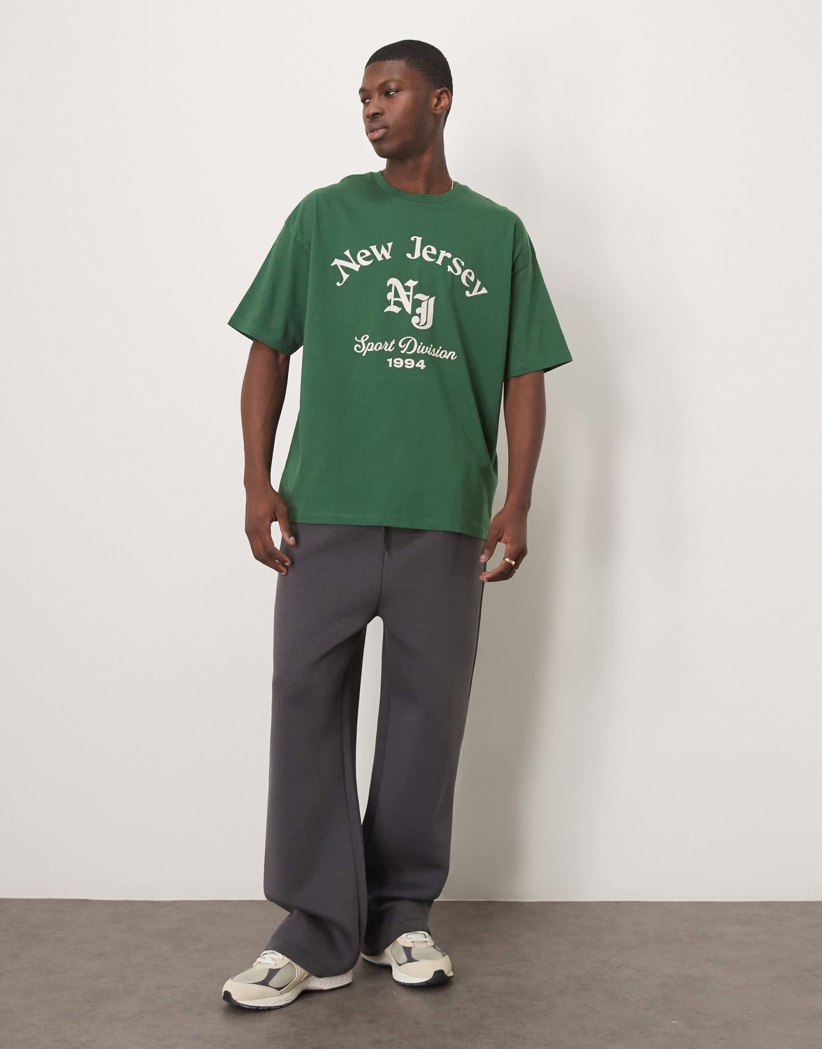 ASOS DESIGN oversized t-shirt with front city graphic in dark green - ASOS Sample Sale