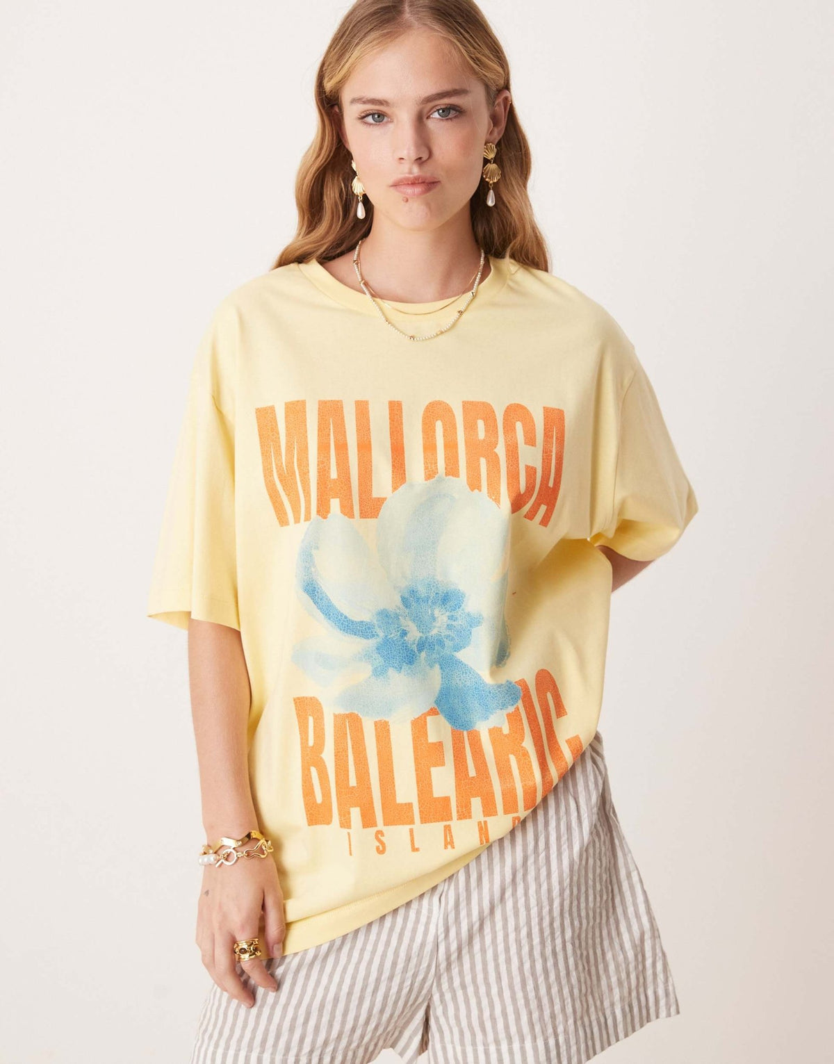 ASOS DESIGN oversized t-shirt with Mallorca graphic in yellow - ASOS Sample Sale