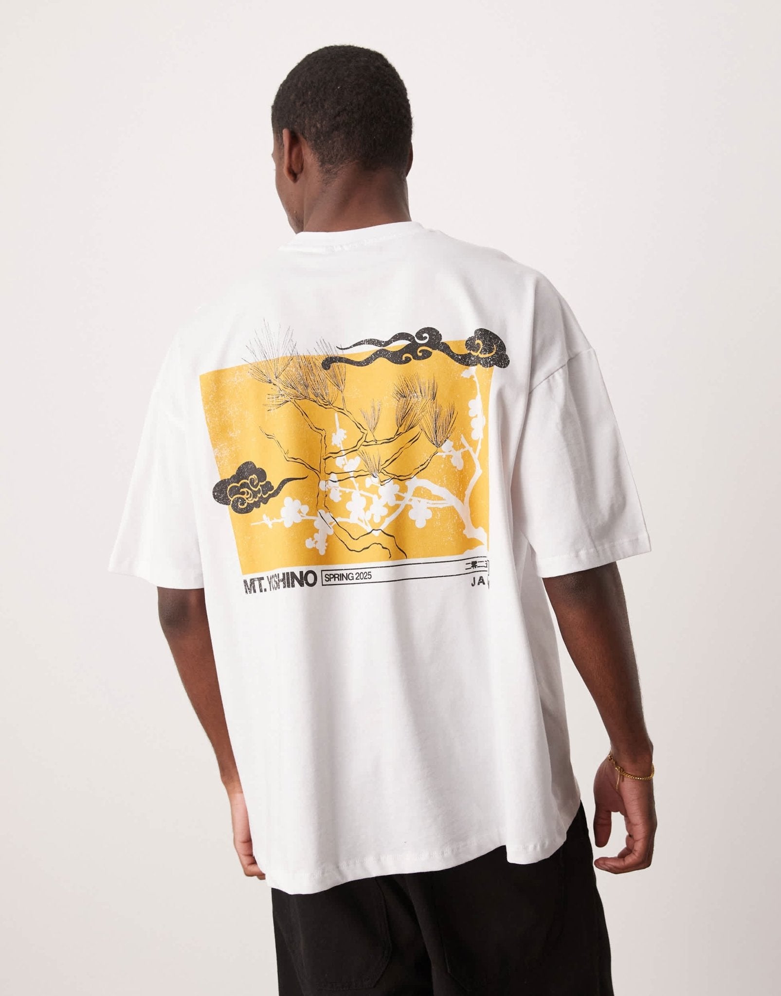 ASOS DESIGN oversized t-shirt with souvenir graphic in white - ASOS Sample Sale
