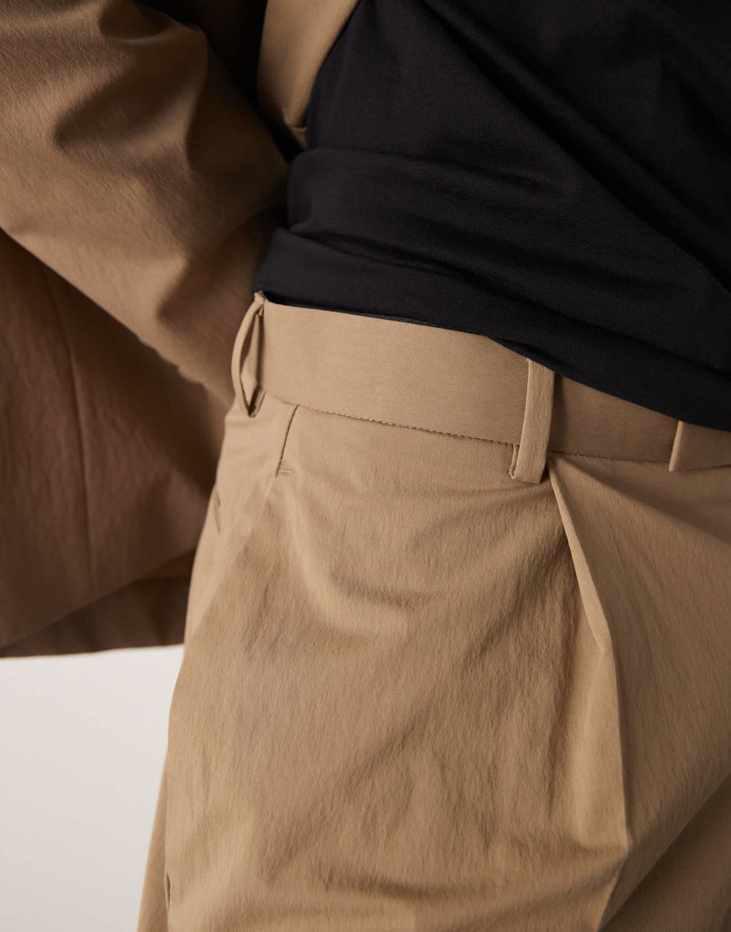ASOS DESIGN oversized tapered front pleat suit trousers in khaki techy fabric - ASOS Sample Sale