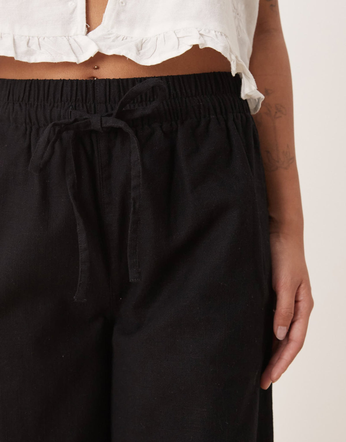 ASOS DESIGN Petite linen look pull on trousers in black - ASOS Sample Sale