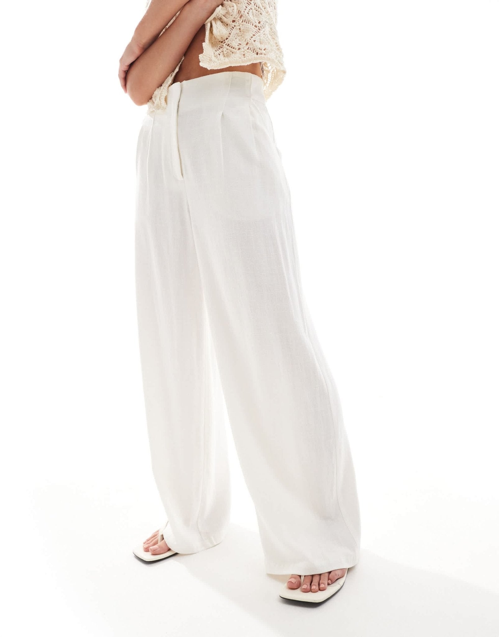 ASOS DESIGN Petite tailored high waist seam detail wide leg linen trousers in white - ASOS Sample Sale