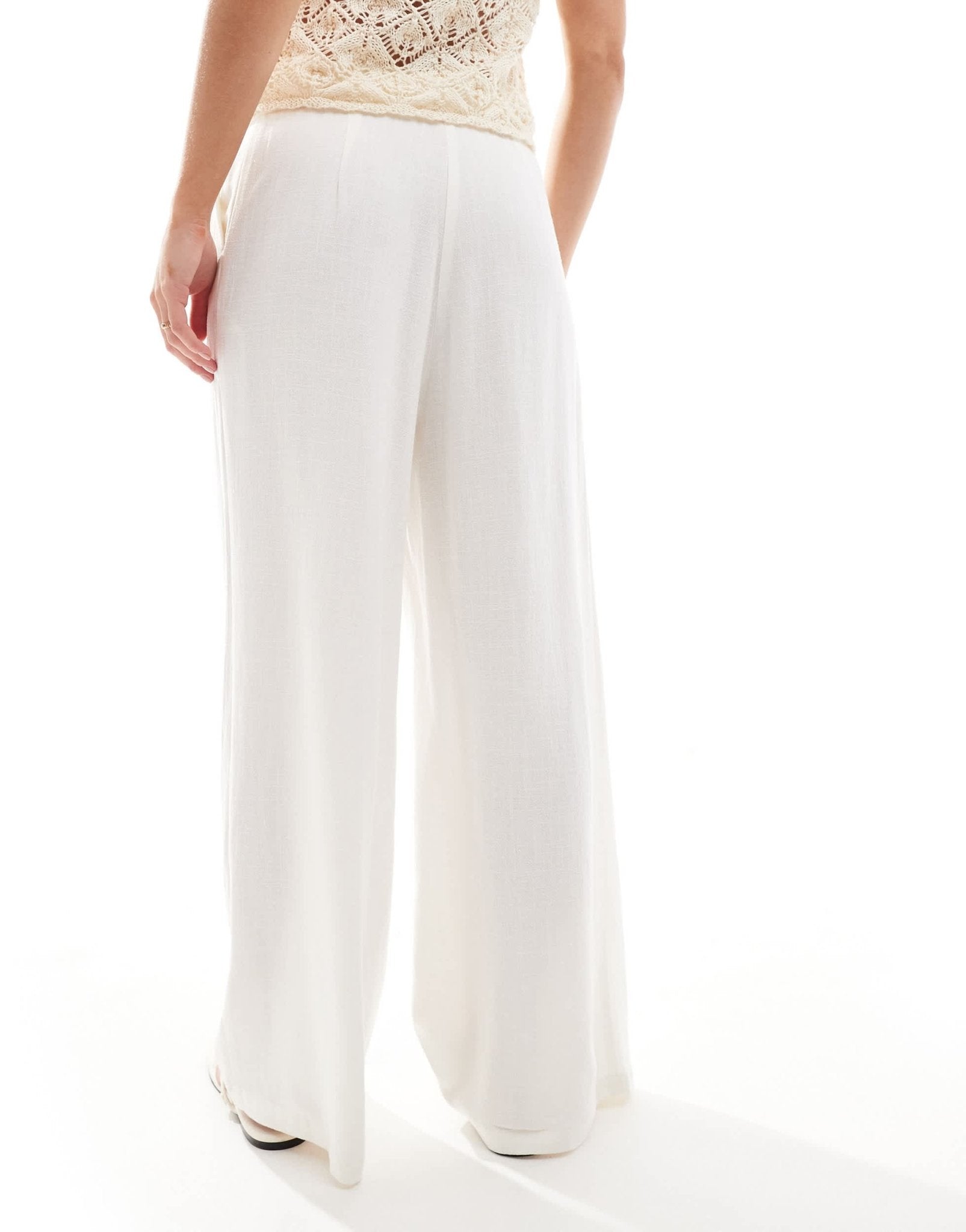 ASOS DESIGN Petite tailored high waist seam detail wide leg linen trousers in white - ASOS Sample Sale